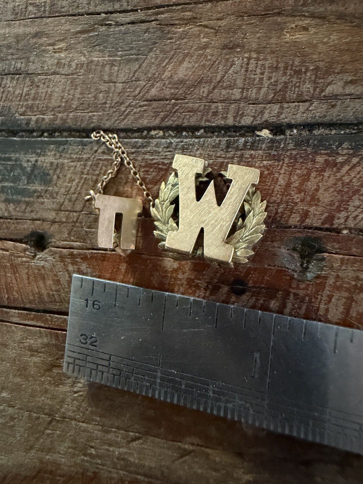 Antique 1920’s Wilson Womens College Chambersburg PA 10K Gold Pin W & Greek PI