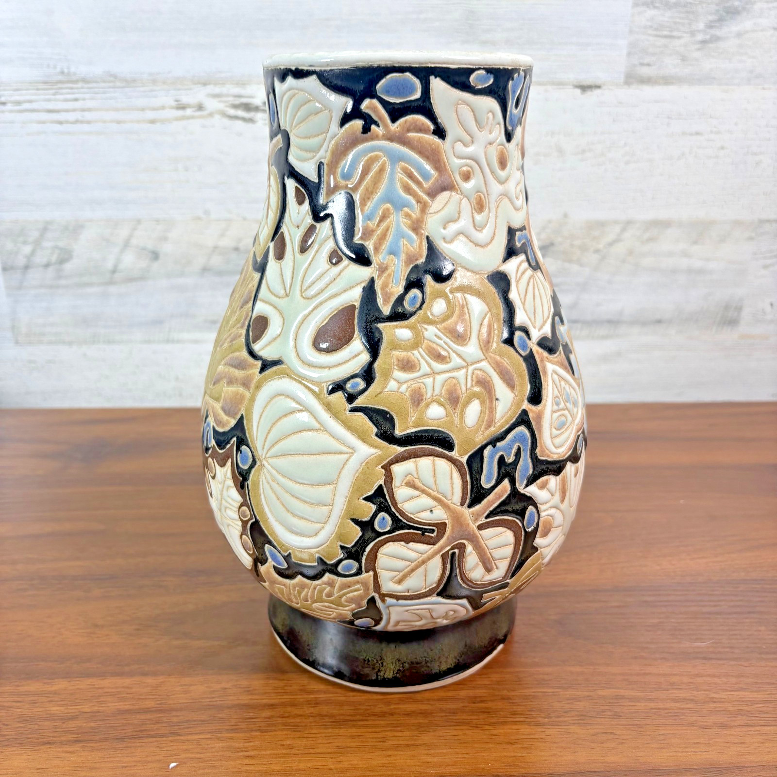 Vintage Dona Vietnam Saigon Pottery Vase Botanical Pattern Mid Century 10.5 x 4\