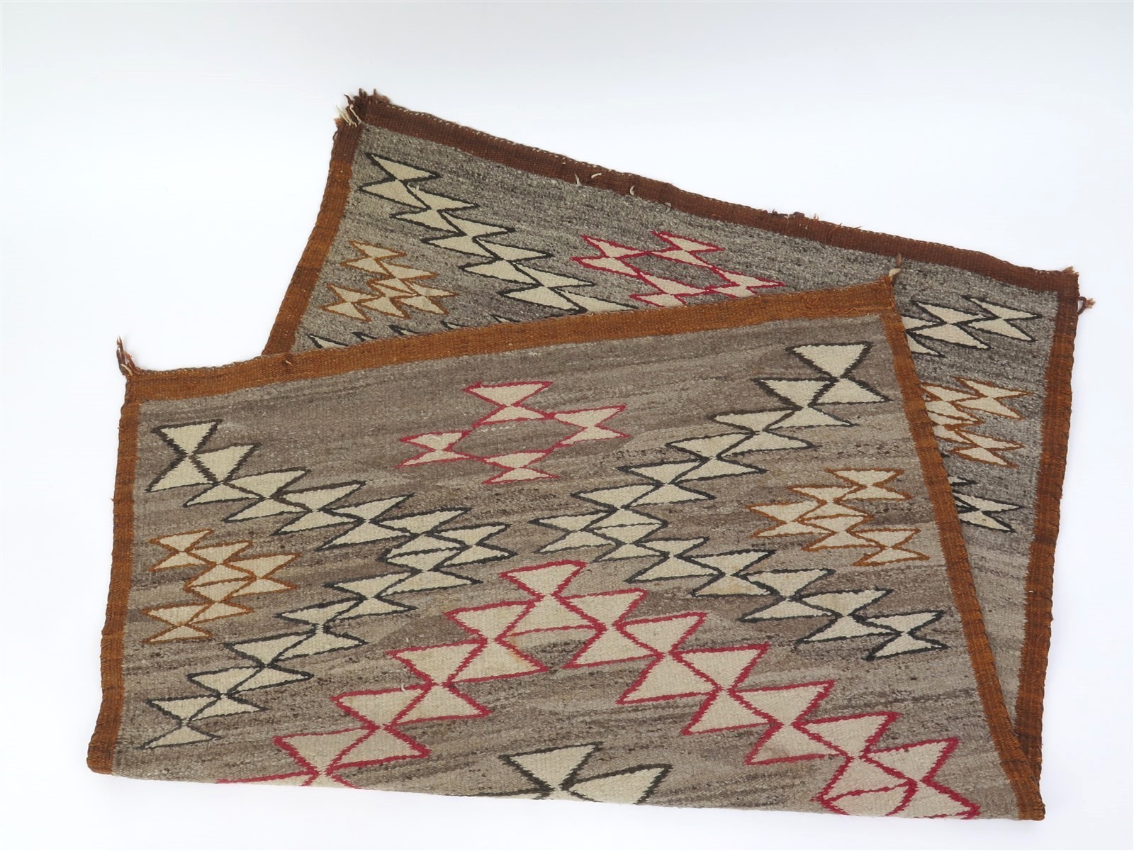 Vintage Hand Woven Navajo Native American Eye Dazzler Wool Rug 47.5\