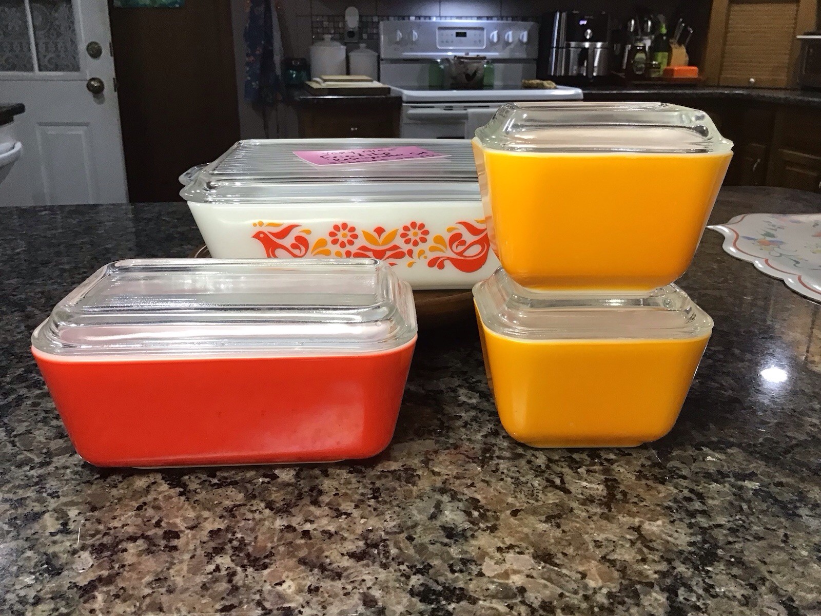 VINTAGE 1971 PYREX Friendship 8 Pc Refrigerator Dish Set w/Lids Great Condition