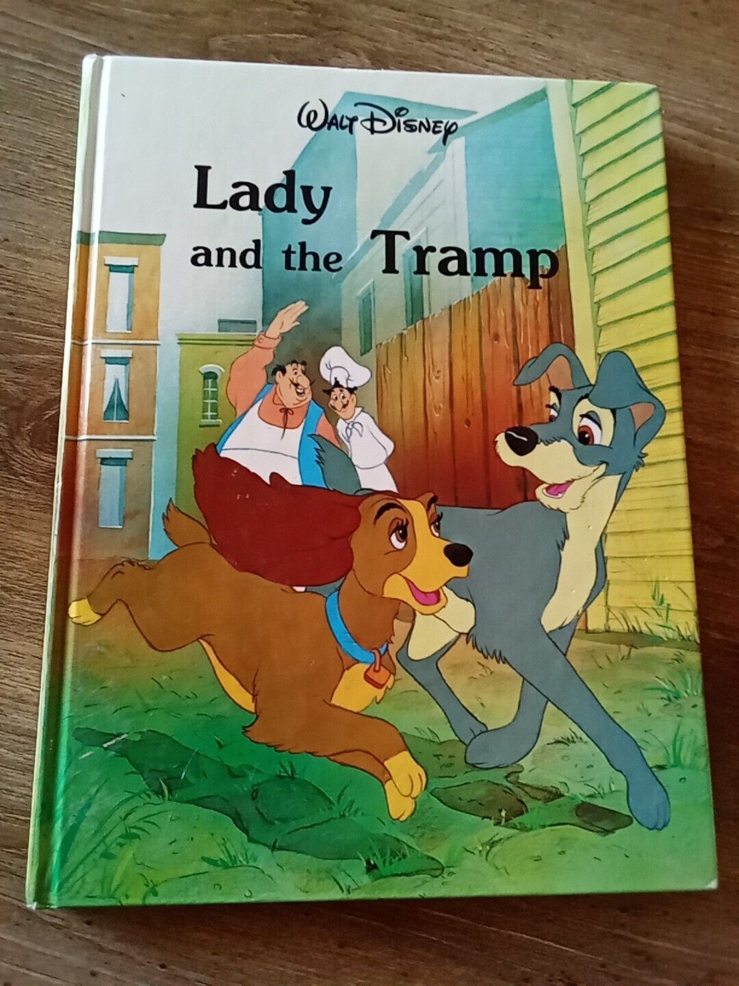 1986 -Walt Disney\'s Lady and the Tramp Hardcover -Gallery Books