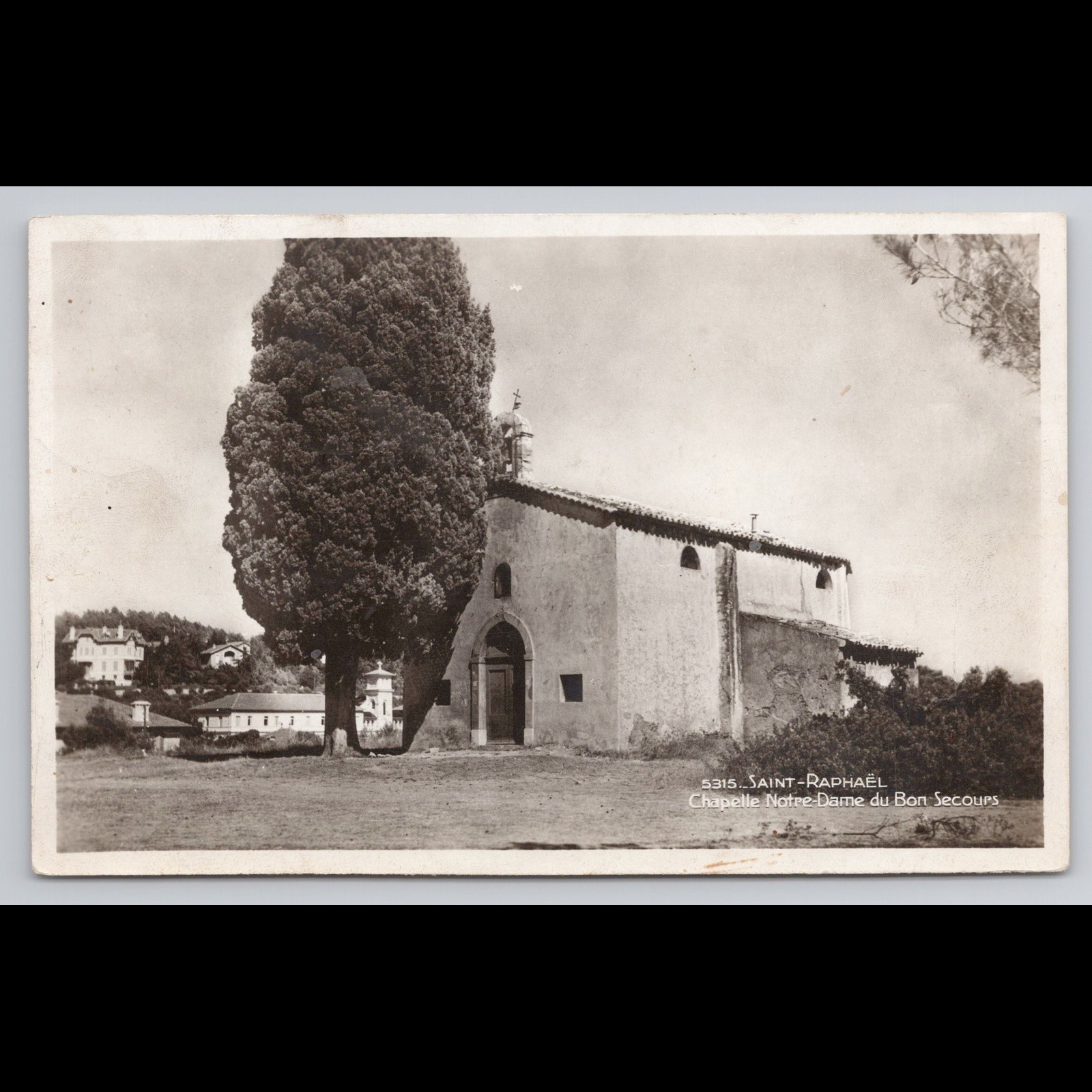 Vintage Postcard Saint-Raphaël France 1945 Posted Chapel Historic Scenic View