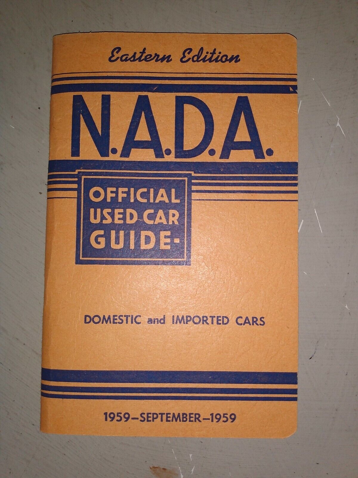 VINTAGE N.A.D.A. OFFICIAL USED CAR GUIDE Sept. 1959