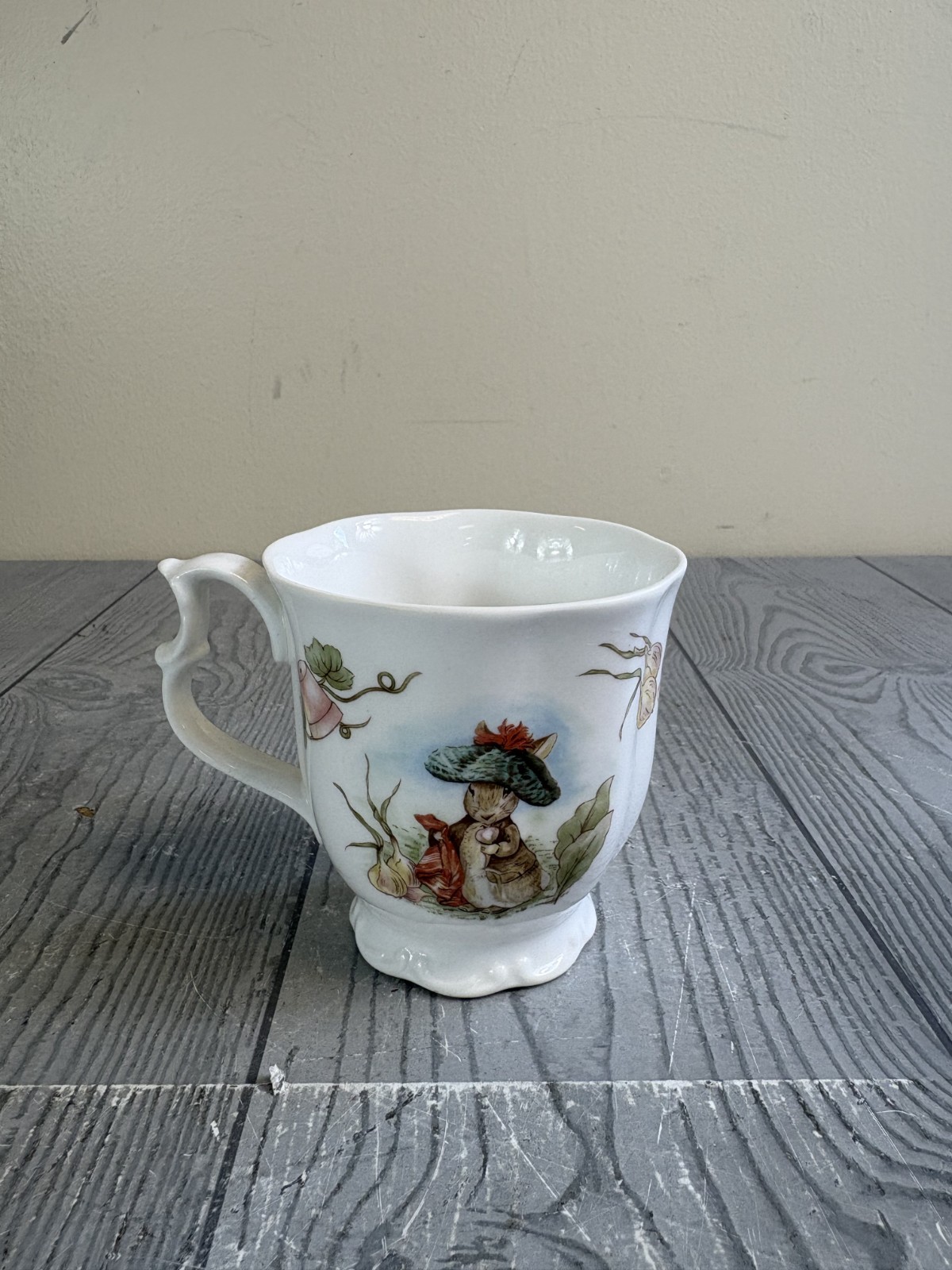 Vintage 1986 Royal Albert Beatrix Potter Benjamin Bunny Teacup Peter Rabbit EUC