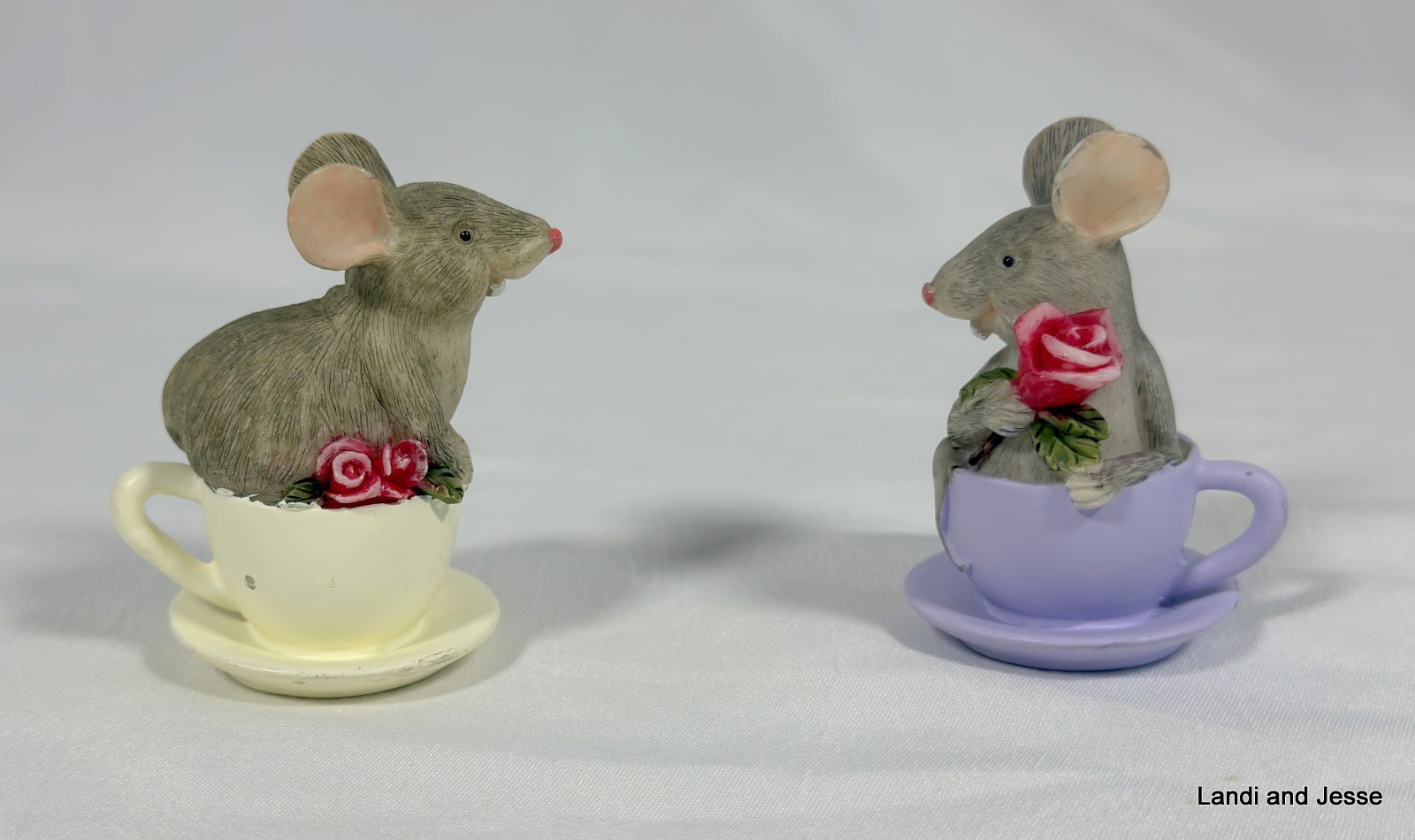 Set  Of 2 Charming Tails Mice In Teacups with Red Roses