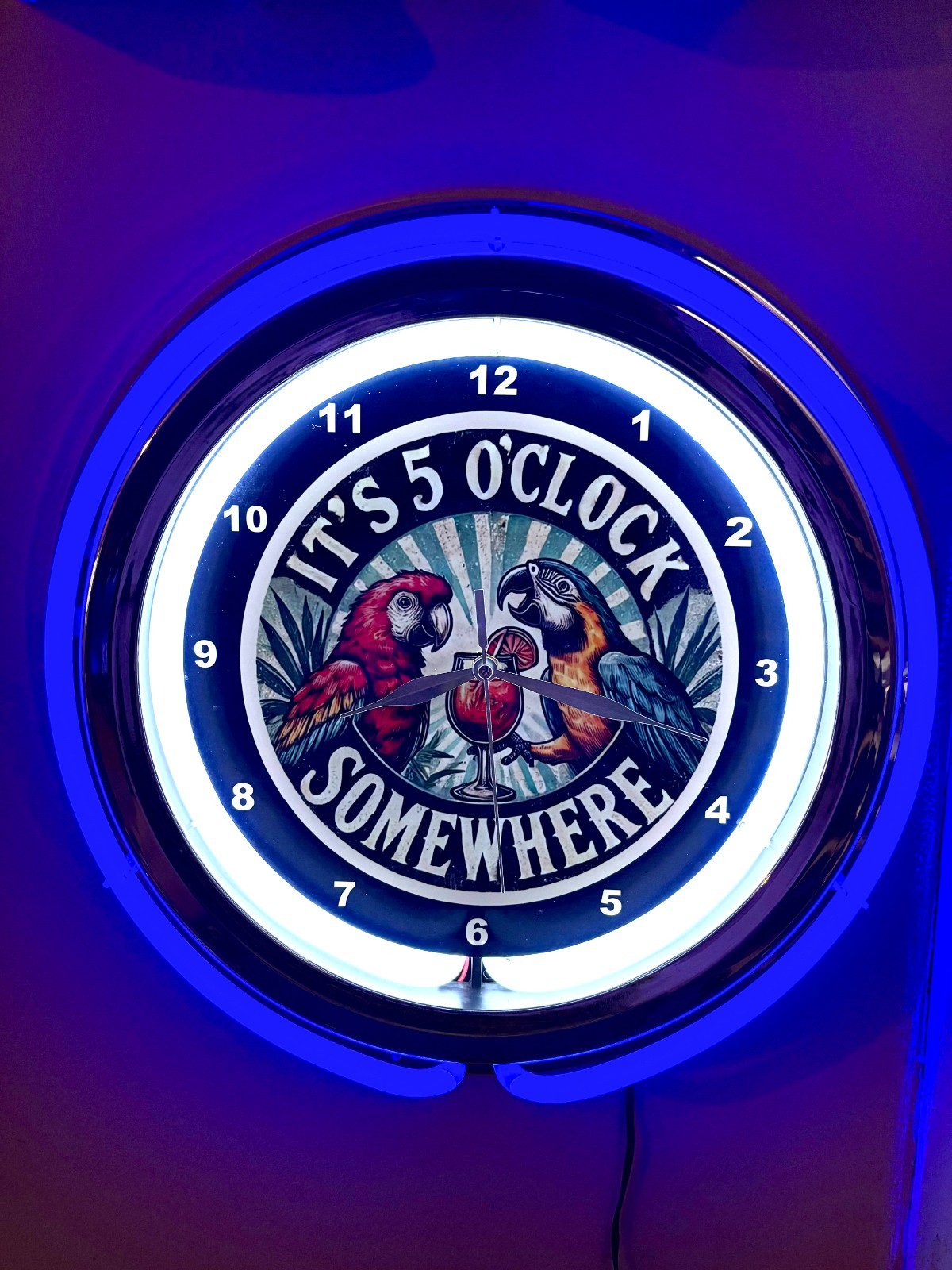 5 O\'Clock Somewhere Parrots Tiki Bar Man Cave Neon Style Retro LED Clock Sign