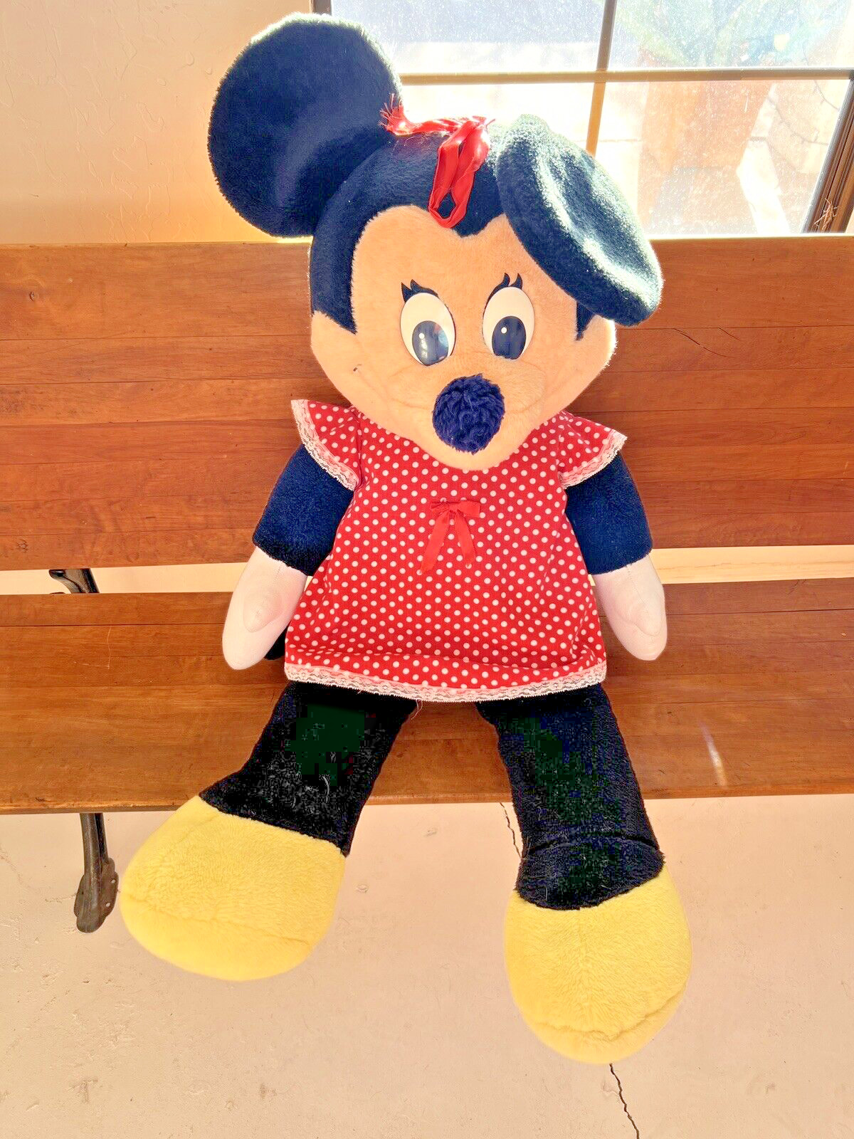 Jumbo Minnie Mouse Plush 3 Feet Tall Vintage Walt Disney Disneyland DOTS