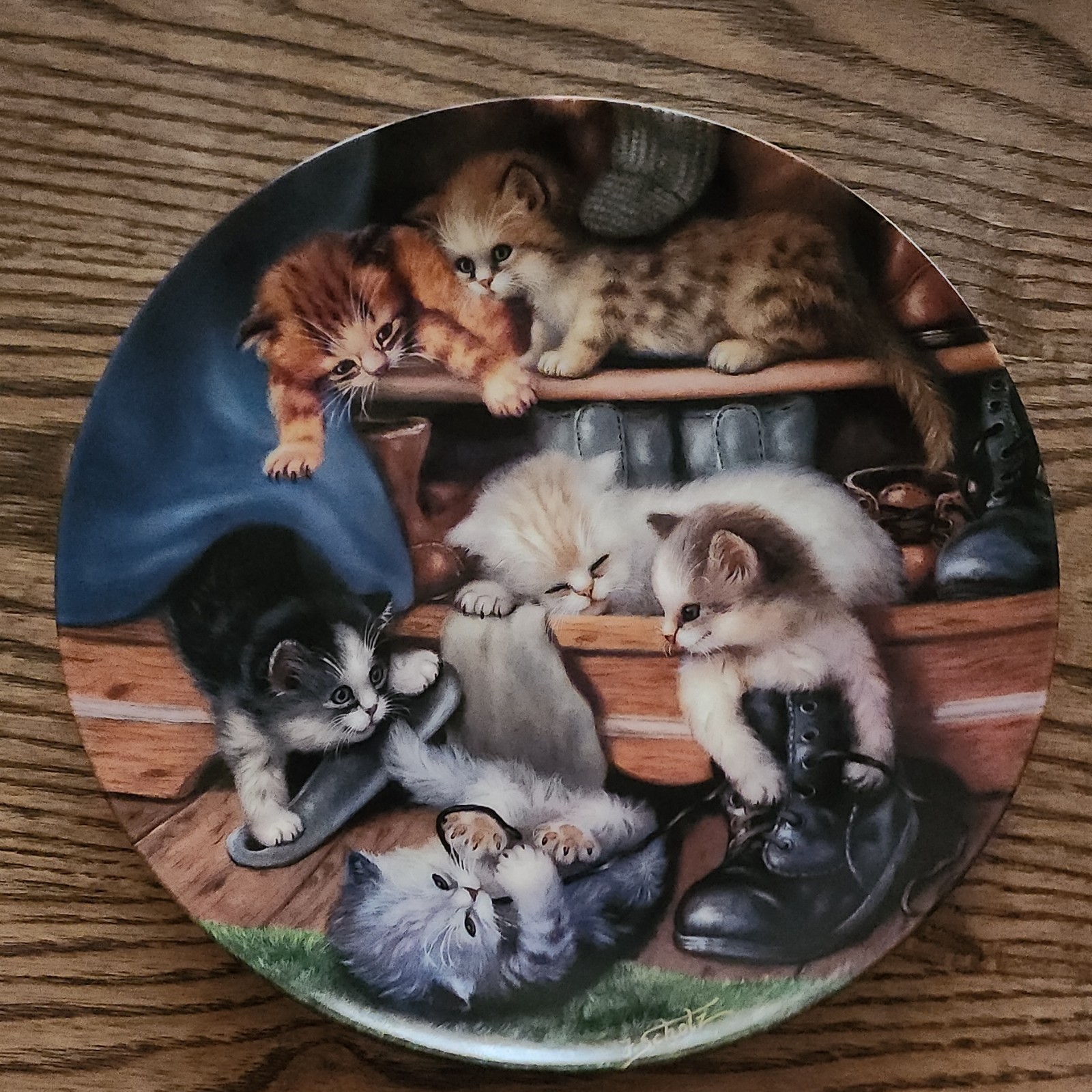 The Bradford Exchange Pussyfooting Around Cat Porcelain Collector Plate