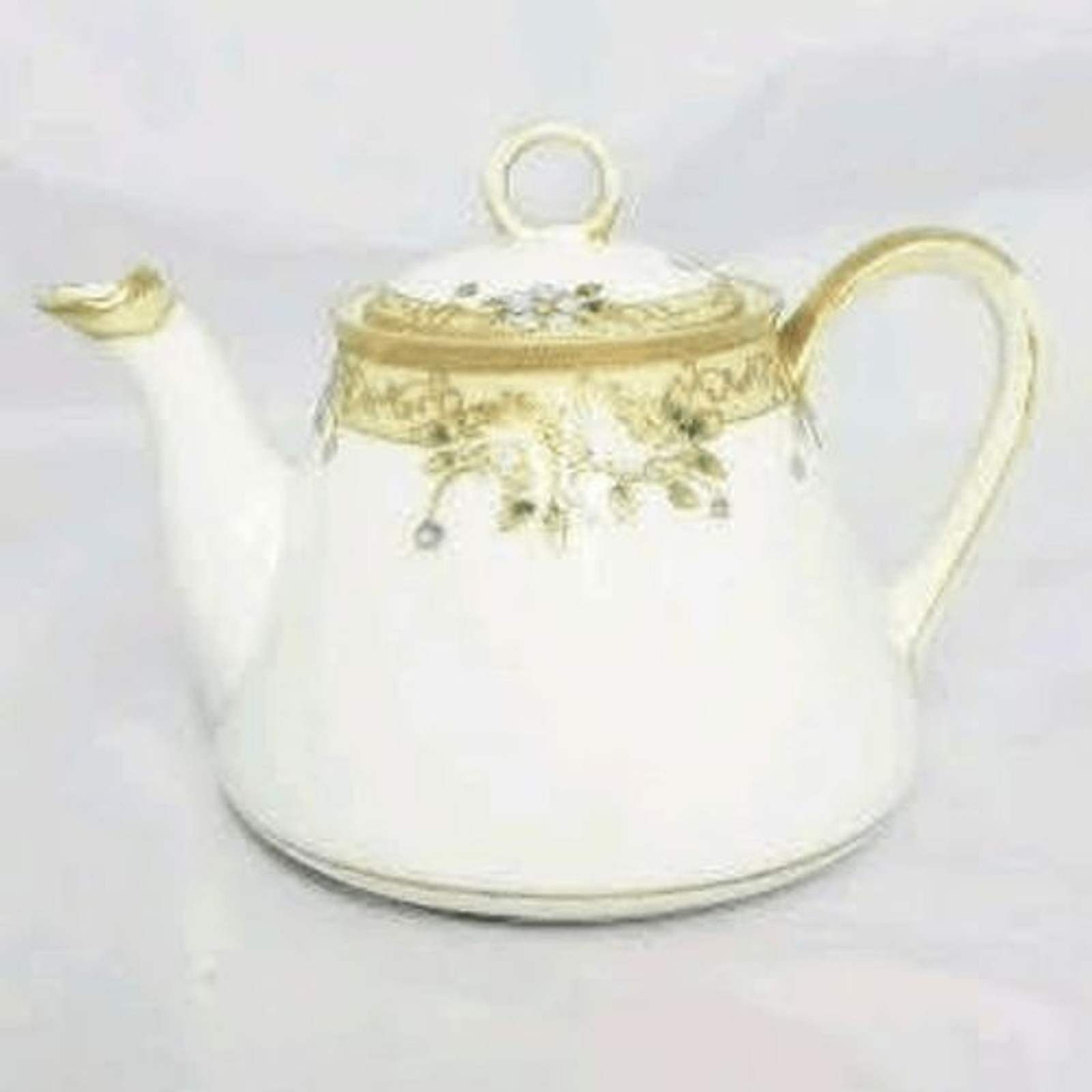 Vintage Noritake Hand Painted Teapot - Gold Encrusted Filigree Swag Gilded Rim Vintage Noritake Hand Painted Teapot - Gold Encrusted Filigree Swag Gilded Rim