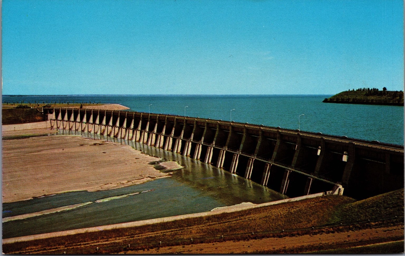 Garrison Dam Spillway Riverdale ND Postcard Lake Sakakawea Missouri River Chrome