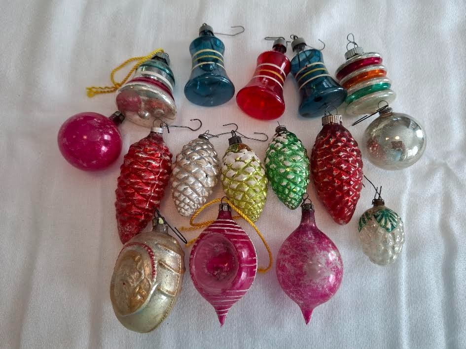 LOT OF 16, 1930's/40's GLASS ORNAMENTS Made In: Austria,Poland,Germany,Japan,USA LOT OF 16, 1930's/40's GLASS ORNAMENTS Made In: Austria,Poland,Germany,Japan,USA