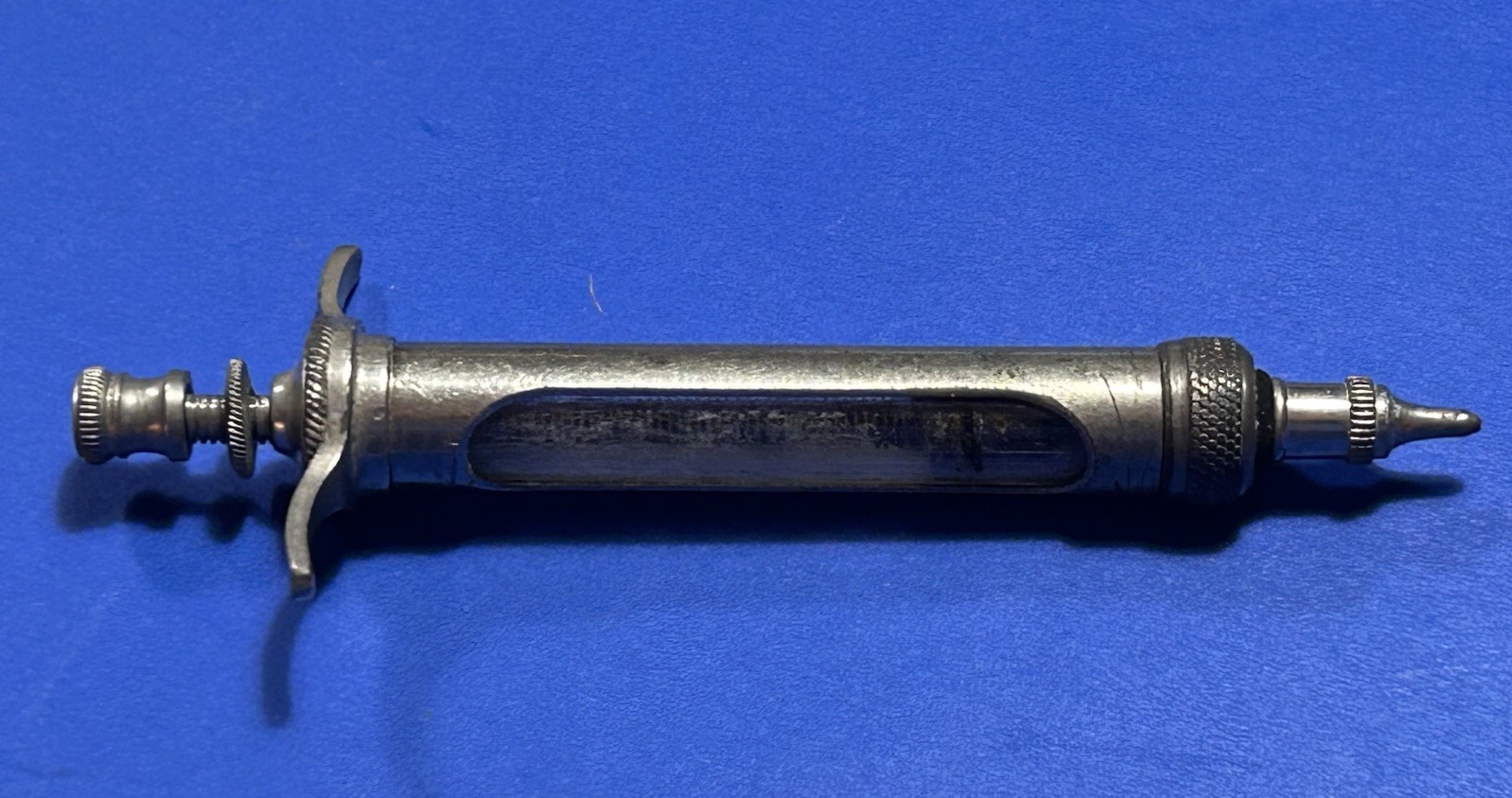 Vintage nickel plated metal syringe 2.5 ml set screw for dosing glass windows 