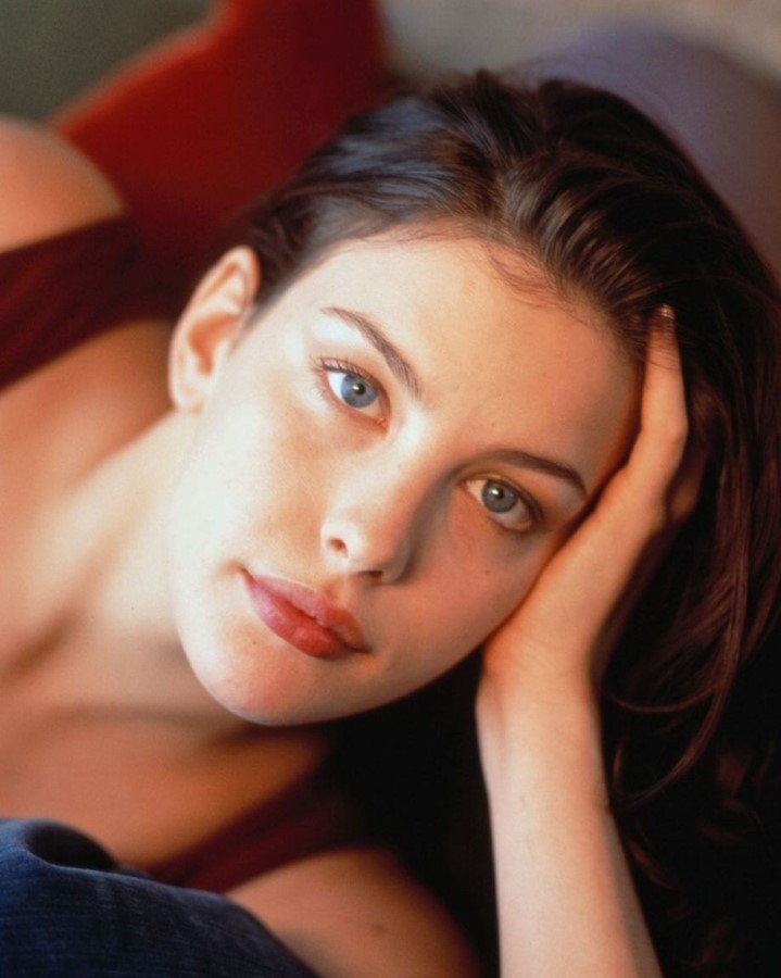 Liv Tyler in an 11\ Liv Tyler in an 11\