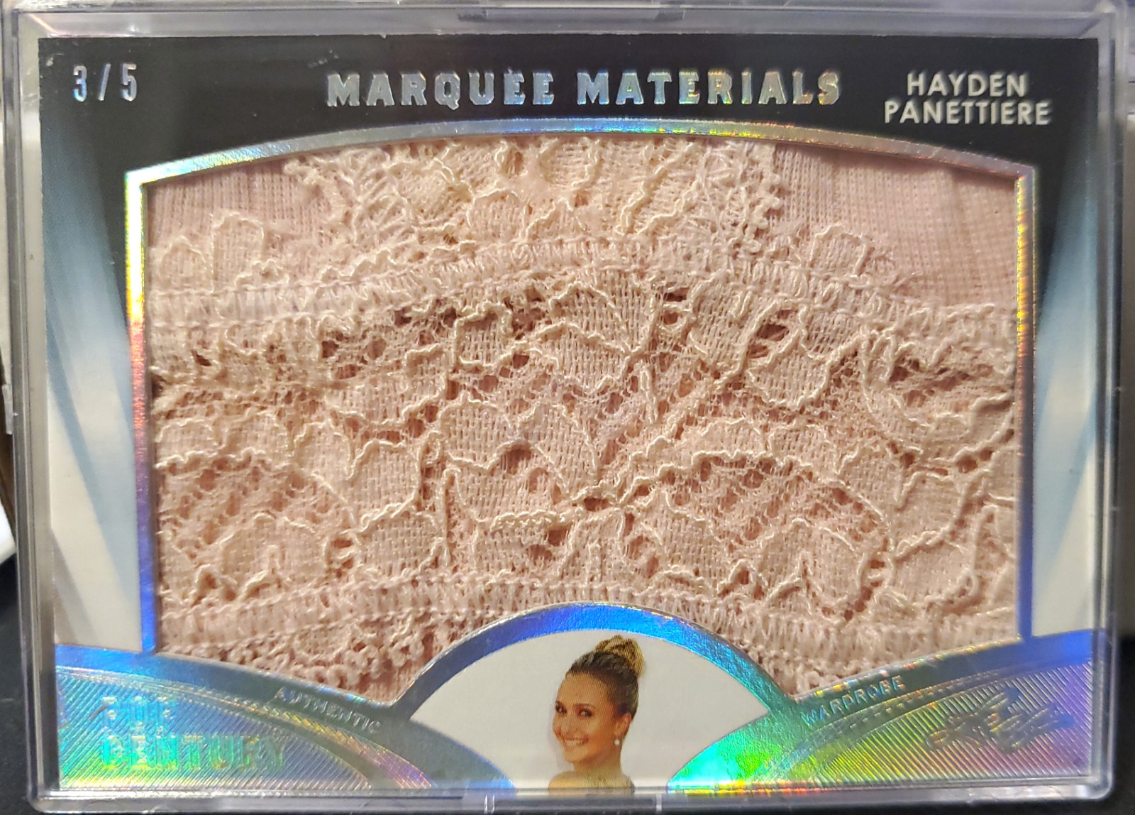 Leaf 2016 Pop Century Marquee Materials MM-12 Hayden Panettiere Swatch 3/5