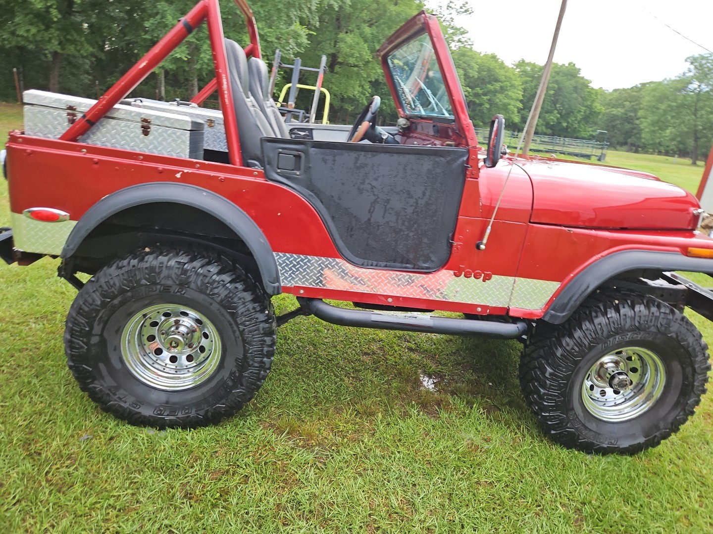 1977  CJ 5 Jeep 4x4... 3 Speed, Manual Steer, Needs Fuel Line