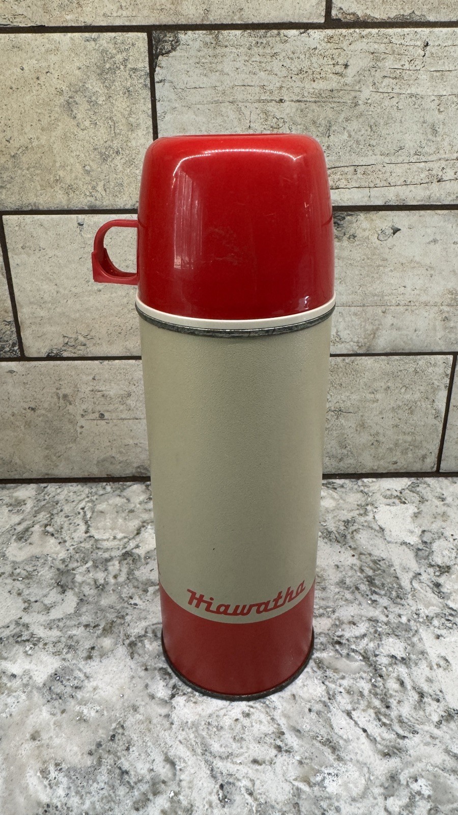 Vintage Hiawatha Metal Thermos 10\ Vintage Hiawatha Metal Thermos 10\