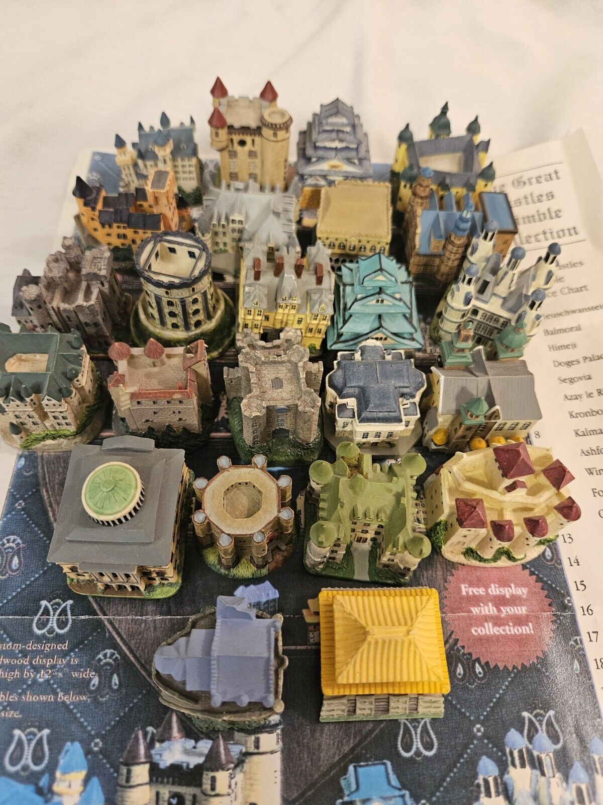 Lenox The Great Castles Thimbles Collection 24 Piece Set Complete Vintage