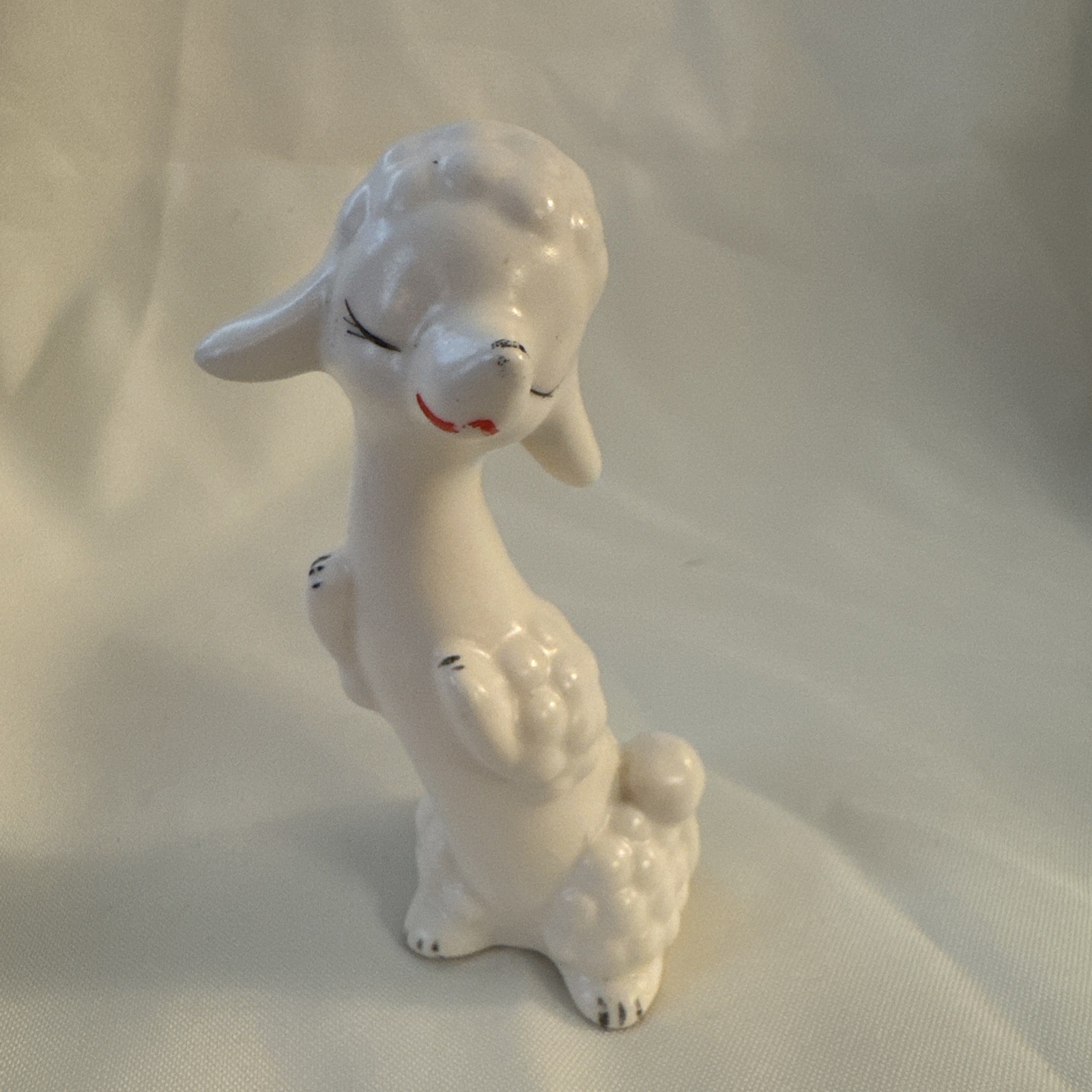 Vtg Ucagco Ceramic White Poodle Dog Salt Shaker Sitting Paws Up Japan W Stopper