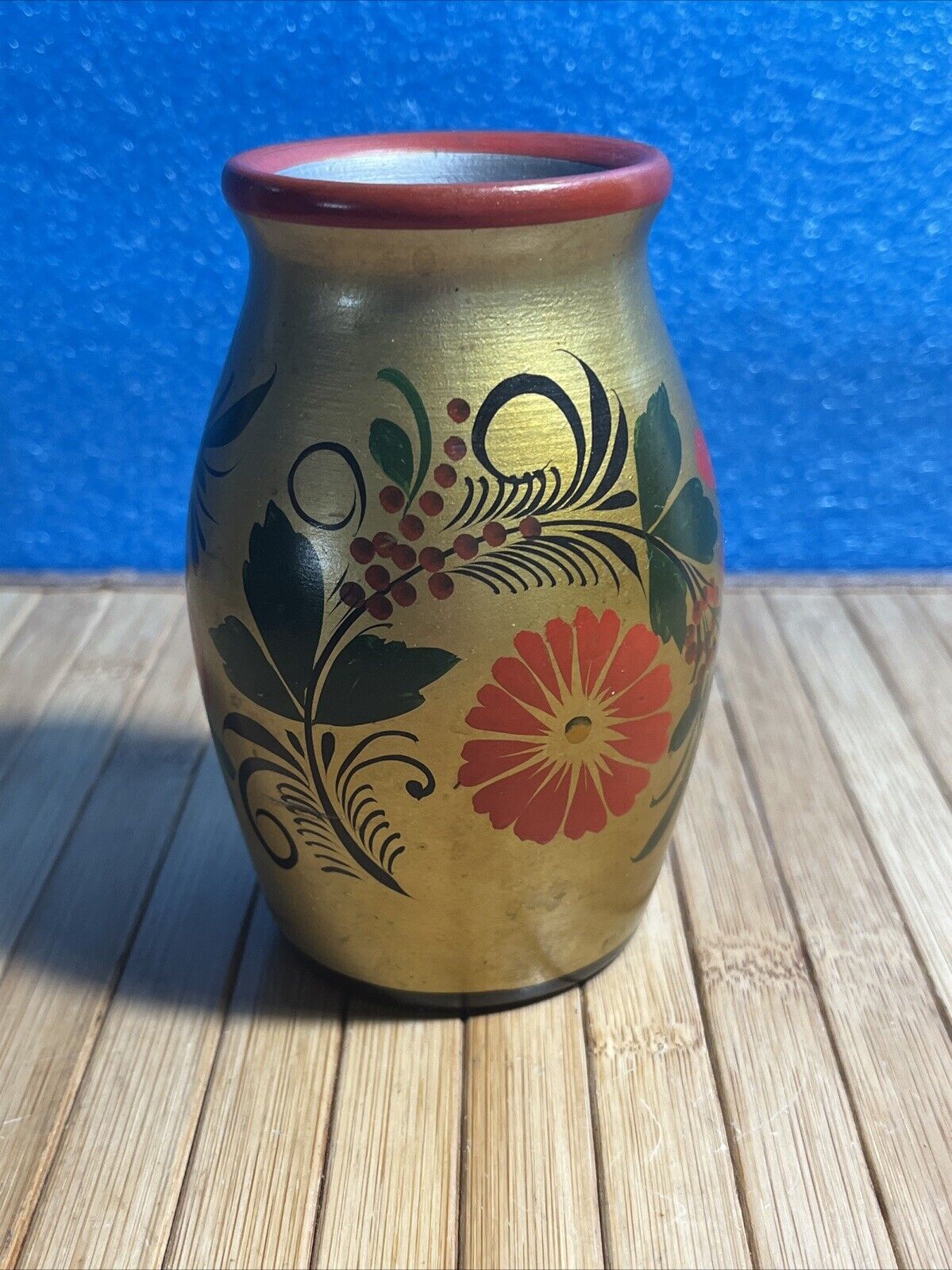 Vtg Russia USSR Khokhloma Vase 4.5in Hand painted with varnish Wood “grass”
