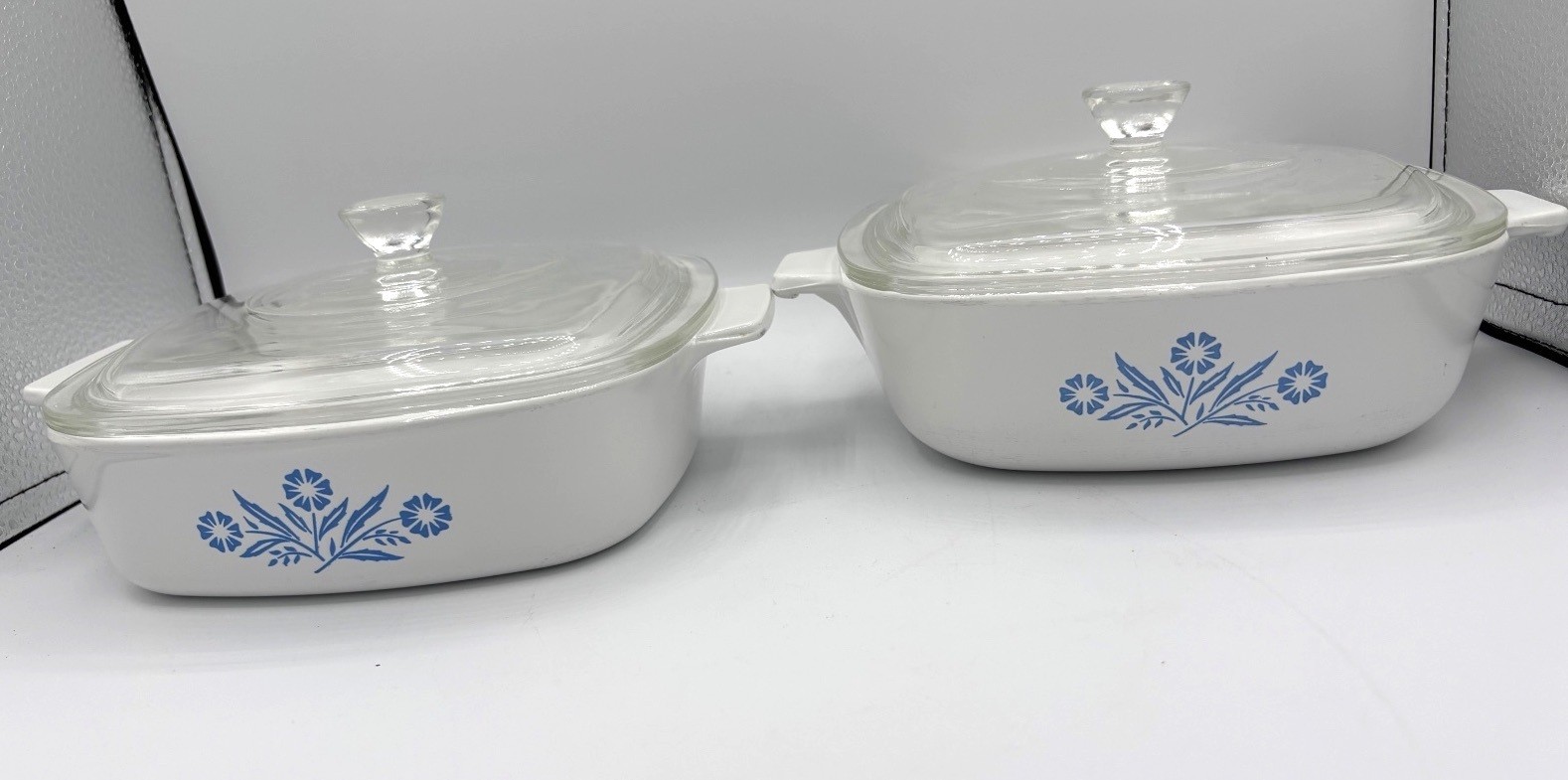 2 Vtg 60s-70s CORNING WARE Blue Cornflower 1 Qt With Lids