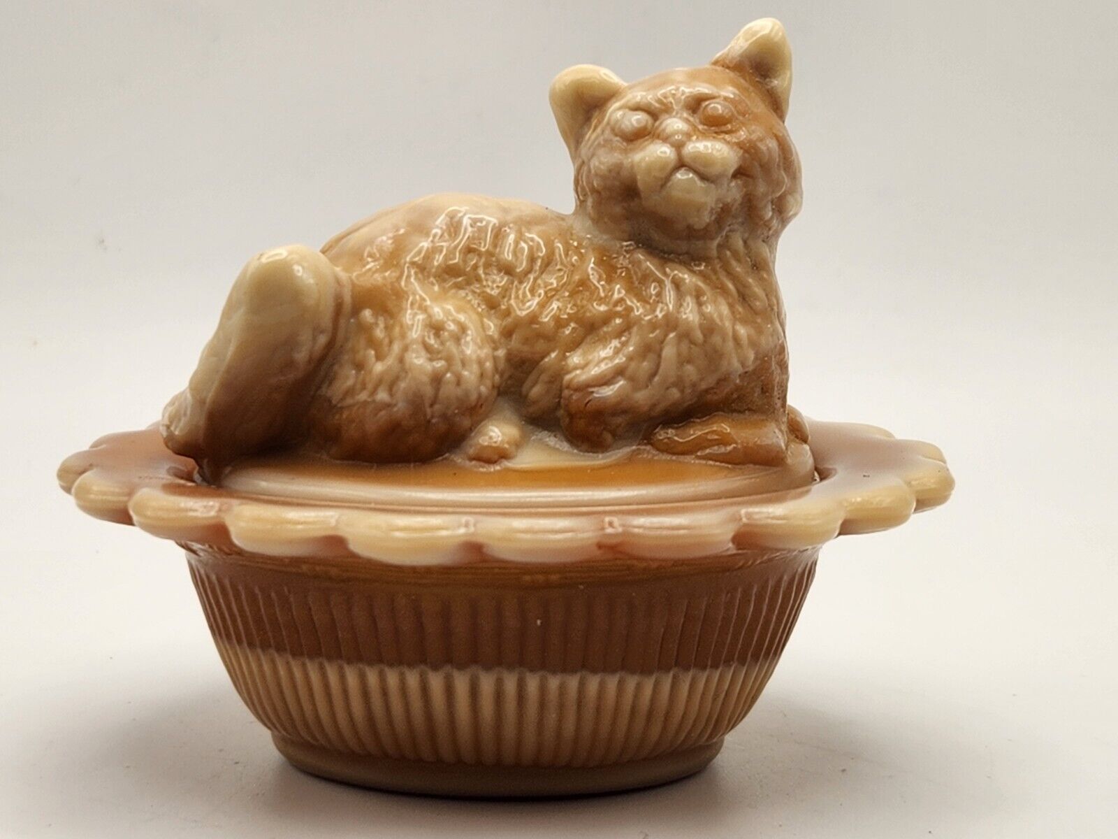 Mosser Cream Beige Slag Glass Mini Cat On Nest Salt Cellar Dish or Ring Holder
