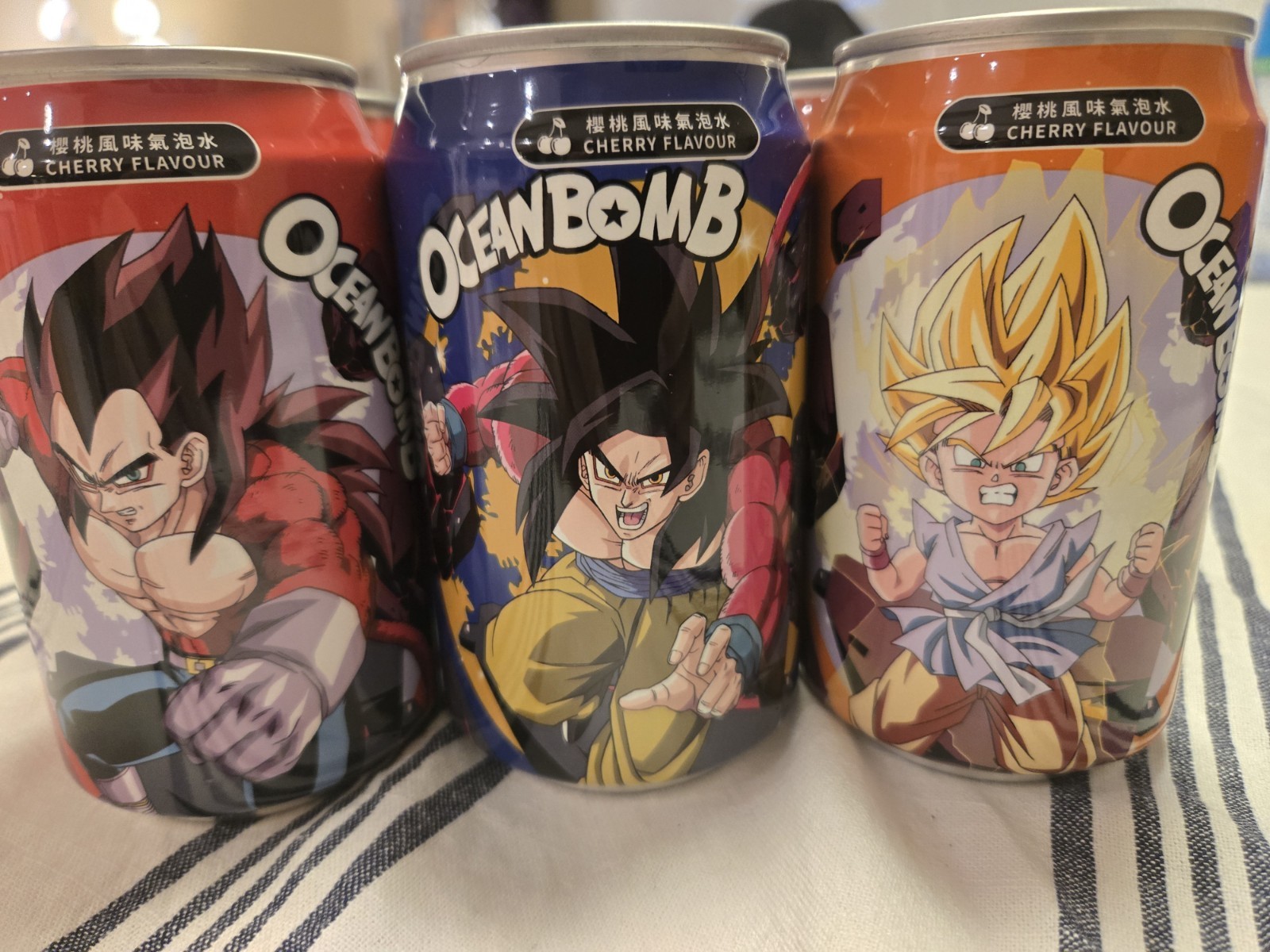 3X DRAGON BALL GT OCEAN BOMB SODAS CHERRY FALVOR ( SEALED PRODUCT ) 3X DRAGON BALL GT OCEAN BOMB SODAS CHERRY FALVOR ( SEALED PRODUCT )