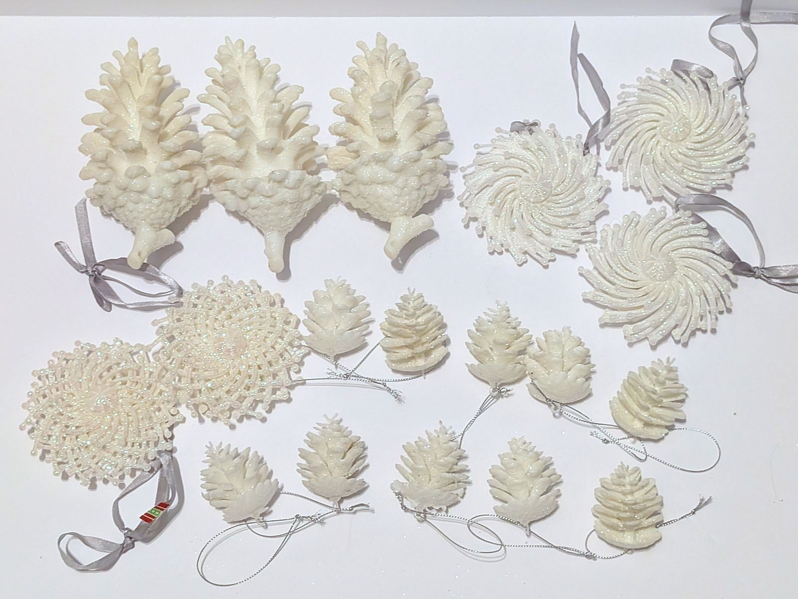 RARE VTG LOT OF Christmas Ornaments White Plastic Glitter Sparkle PINE Cones +