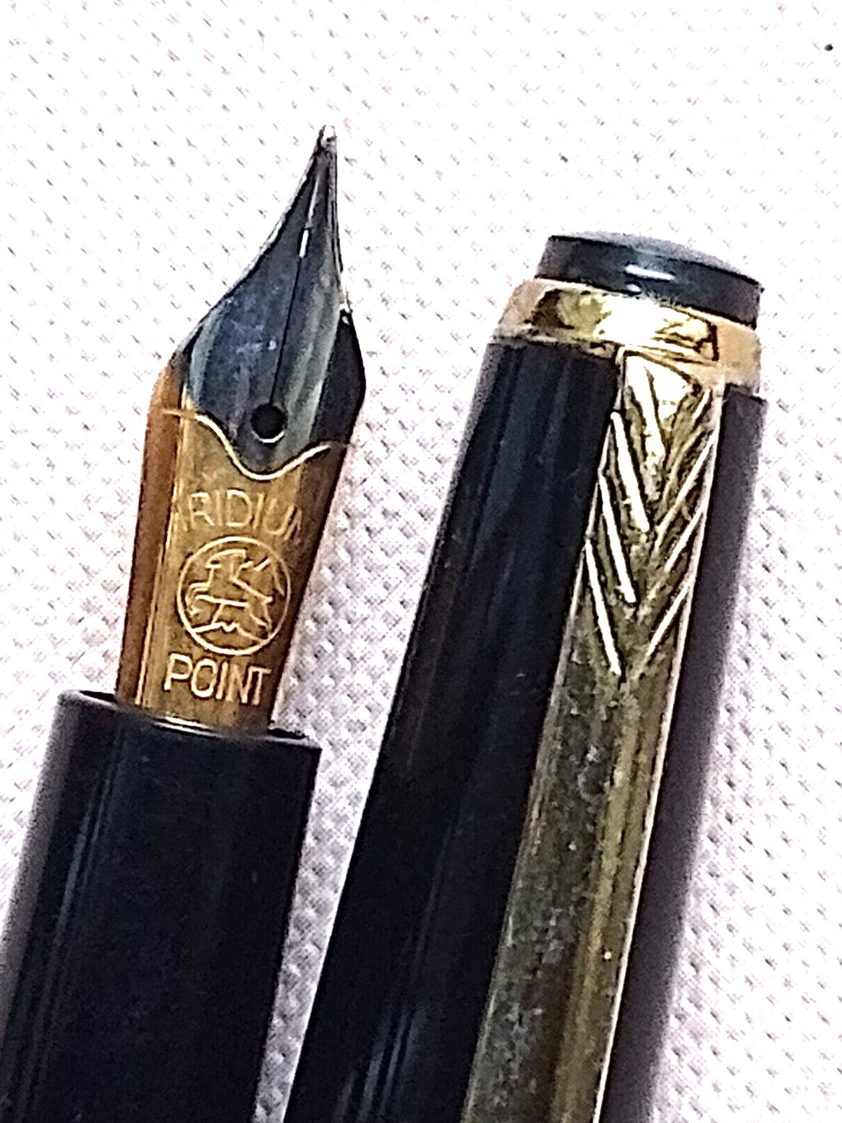 Good VTG REXPEN 1777 fountain pen  CROATIA, well preserved
