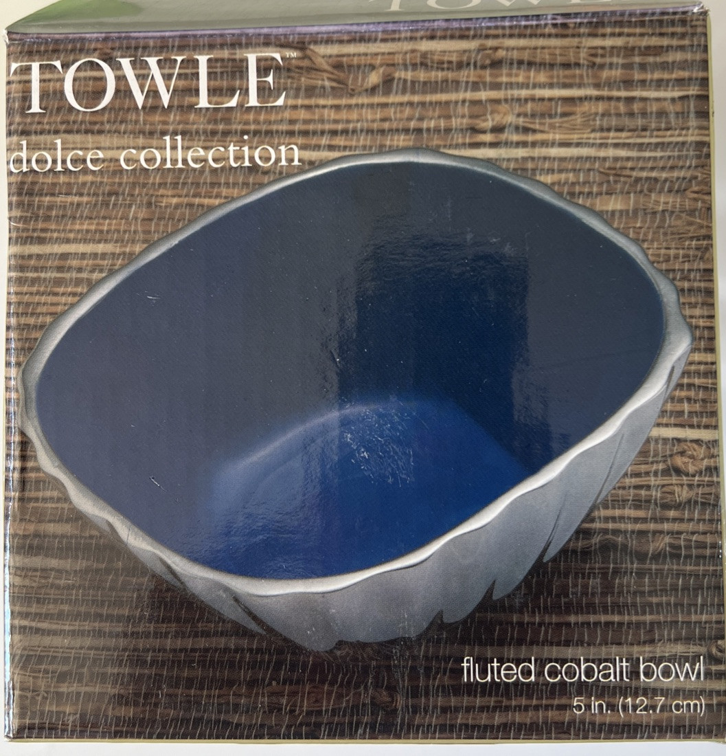 TOWLE Silversmiths Dolce Collection Square Aluminum Fluted Colbalt Bowl 5 Inches TOWLE Silversmiths Dolce Collection Square Aluminum Fluted Colbalt Bowl 5 Inches