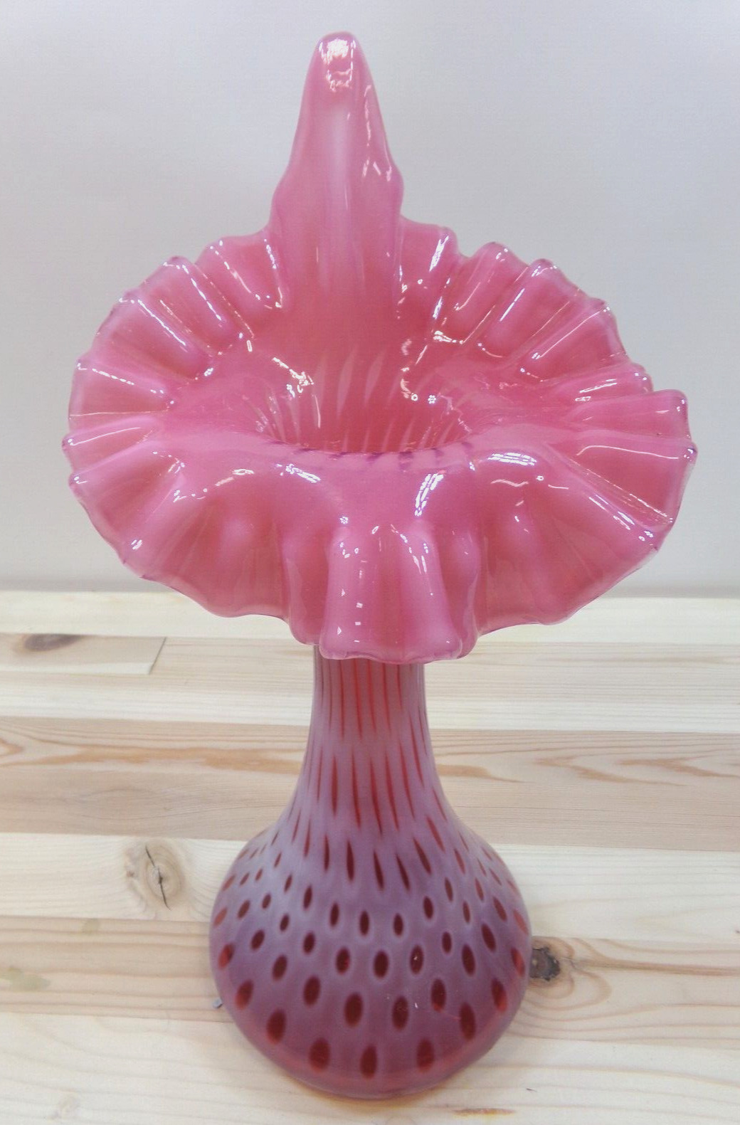 Fenton Glass Coin Dot Opalescent Jack in the Pulpit Tulip Vase Double Stamped