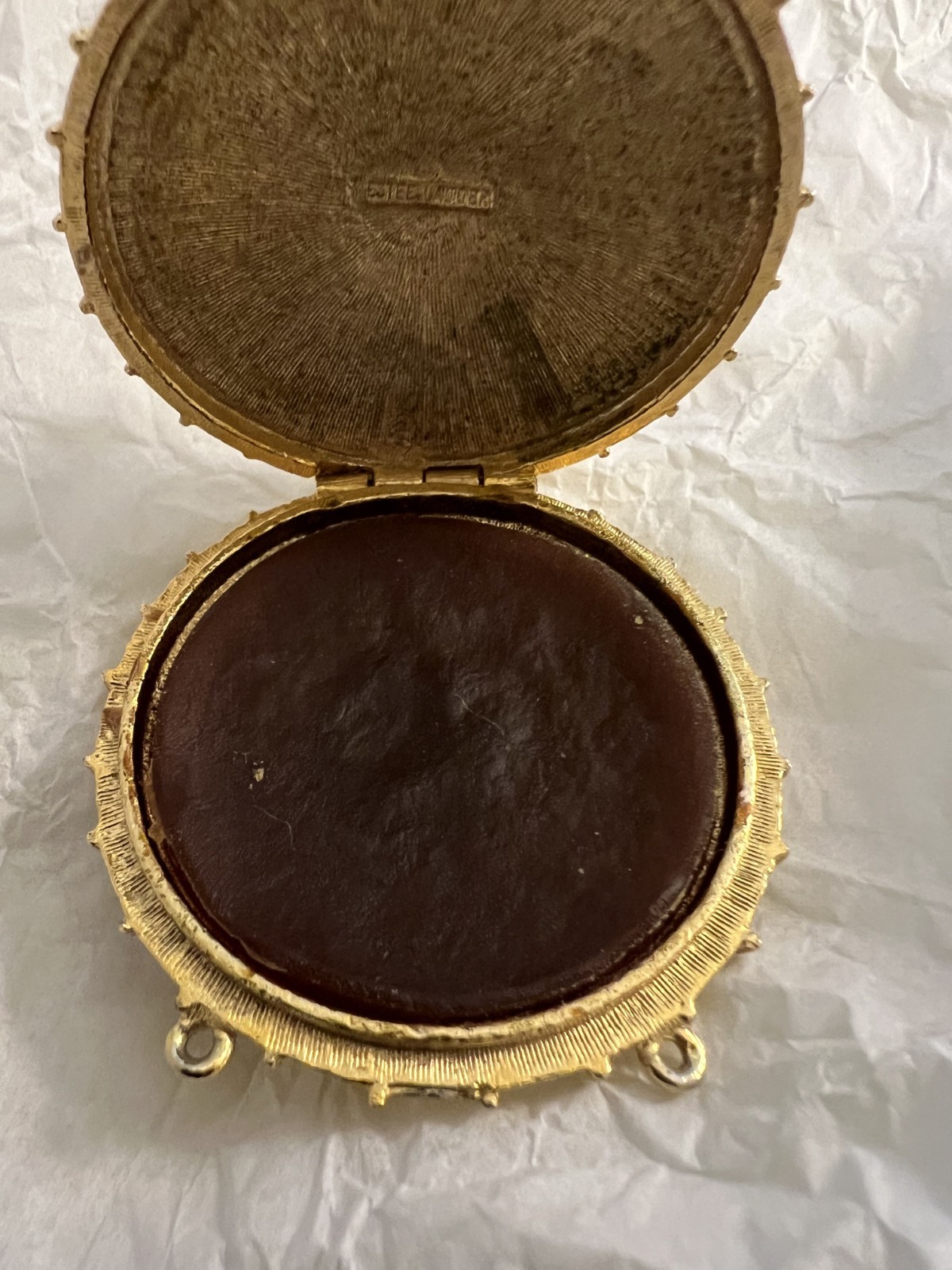 Vintage 1973 Estee Lauder, Gold w/Blue Stone, Solid Perfume Compact Necklace Vintage 1973 Estee Lauder, Gold w/Blue Stone, Solid Perfume Compact Necklace