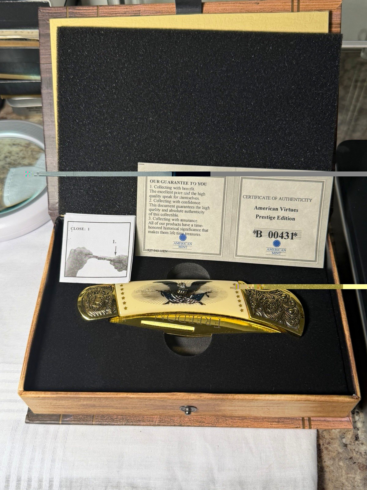 American Mint American Virtues Freedom Prestige Pocketknife Bone Handle 2004