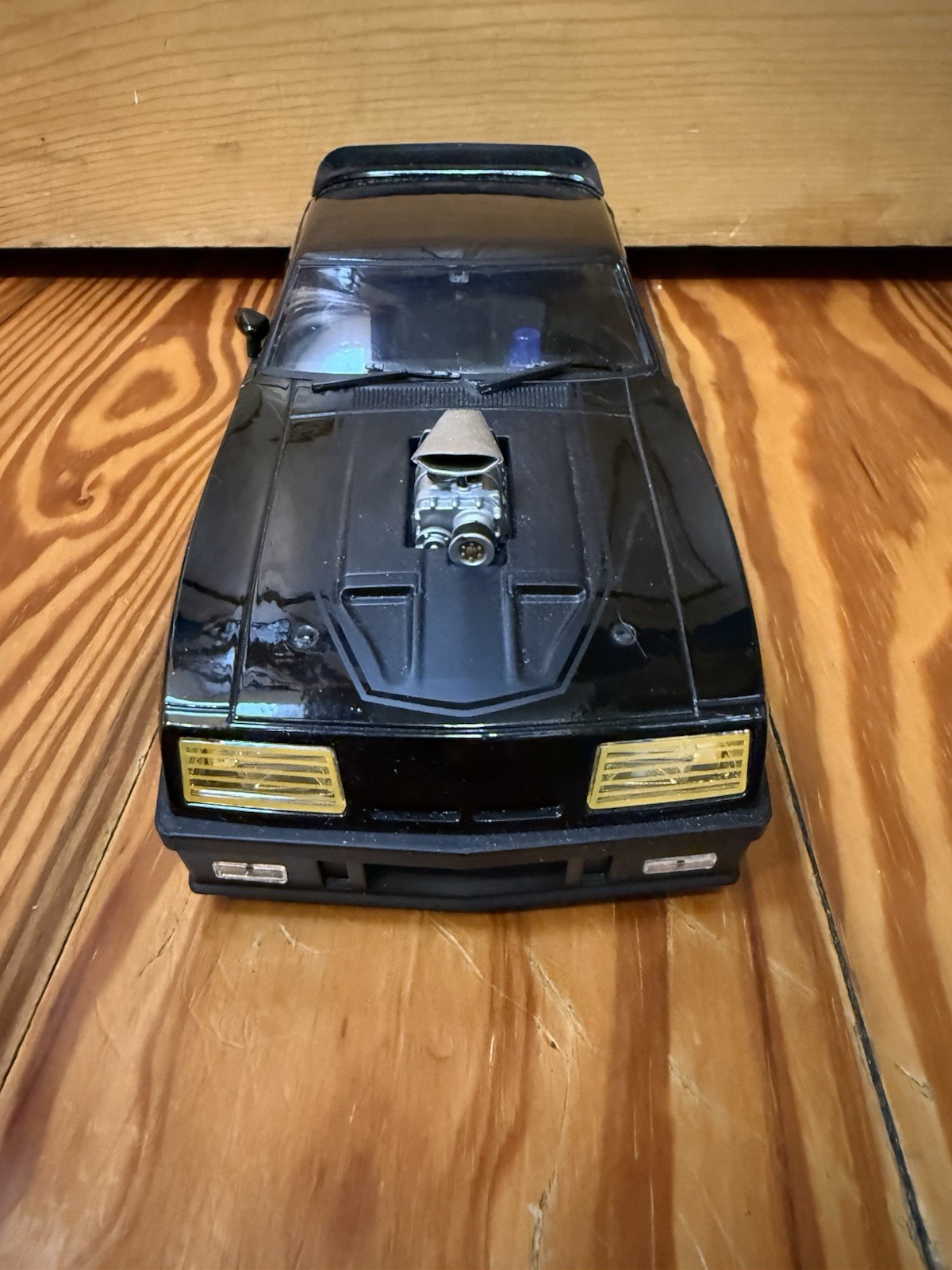 Greenlight Mad Max 1973 Ford Falcon XB V8 Interceptor 1/18 Diecast Car See Pics