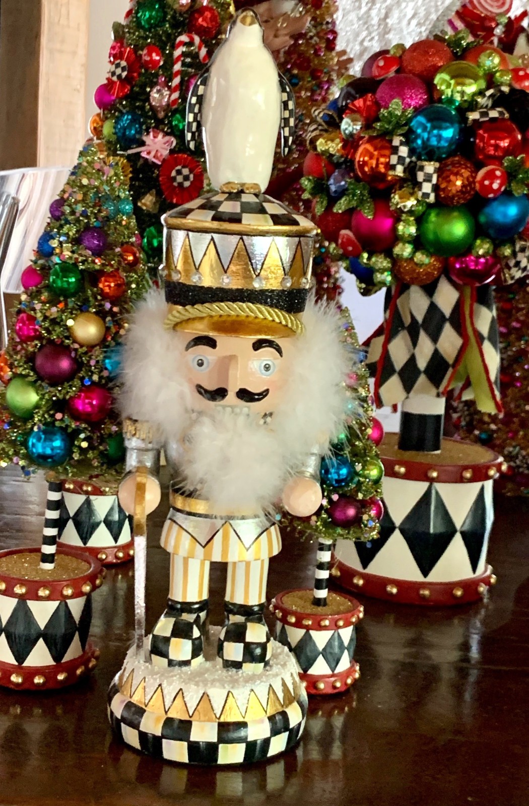 Rare 2018 MacKenzie-Childs Courtly Check  Penquin King Nutcracker 15