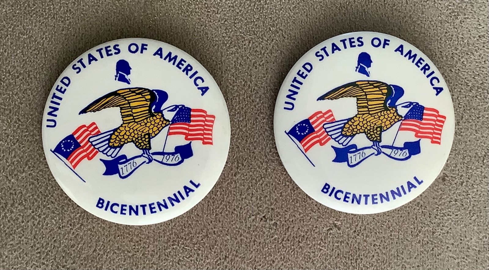 Vintage United States Of America 1776 - 1976 Bicentennial Pin Back Buttons (2)