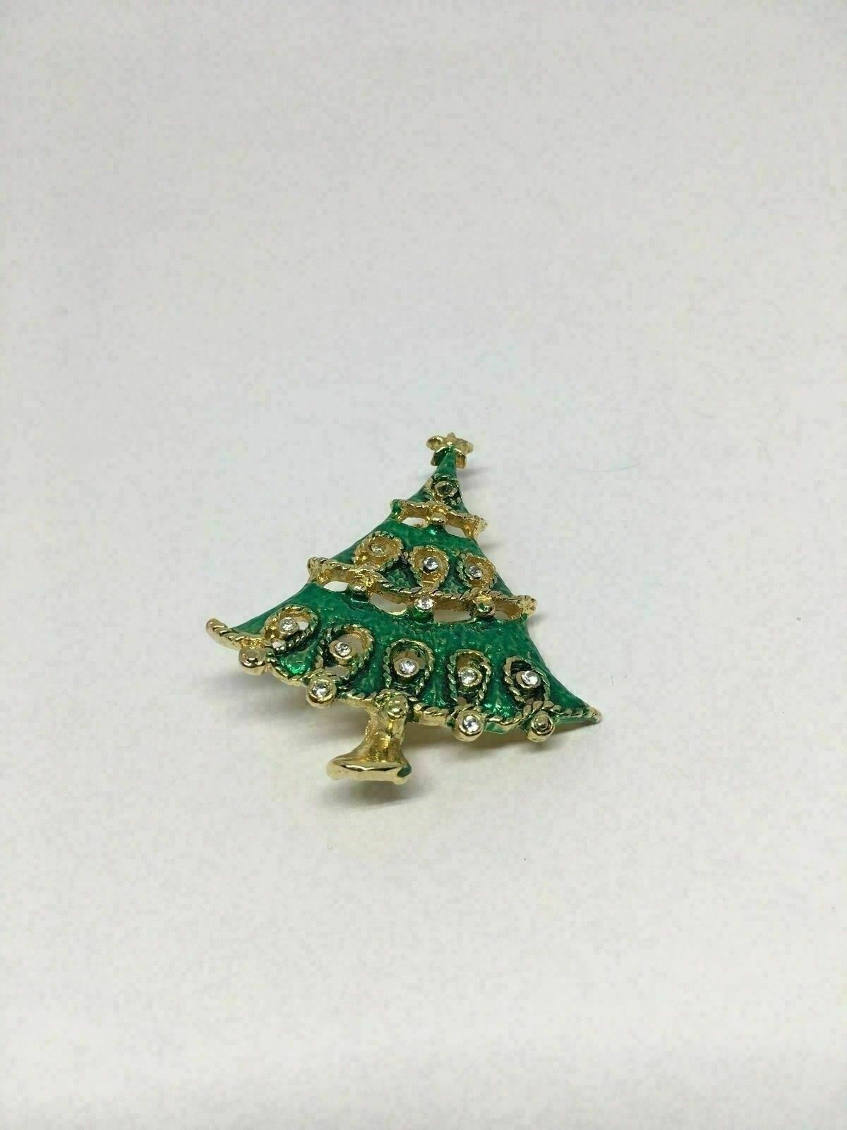 K1) Vintage Merry Christmas Holly Green Tree Gold Star Jewelry Brooch Pin