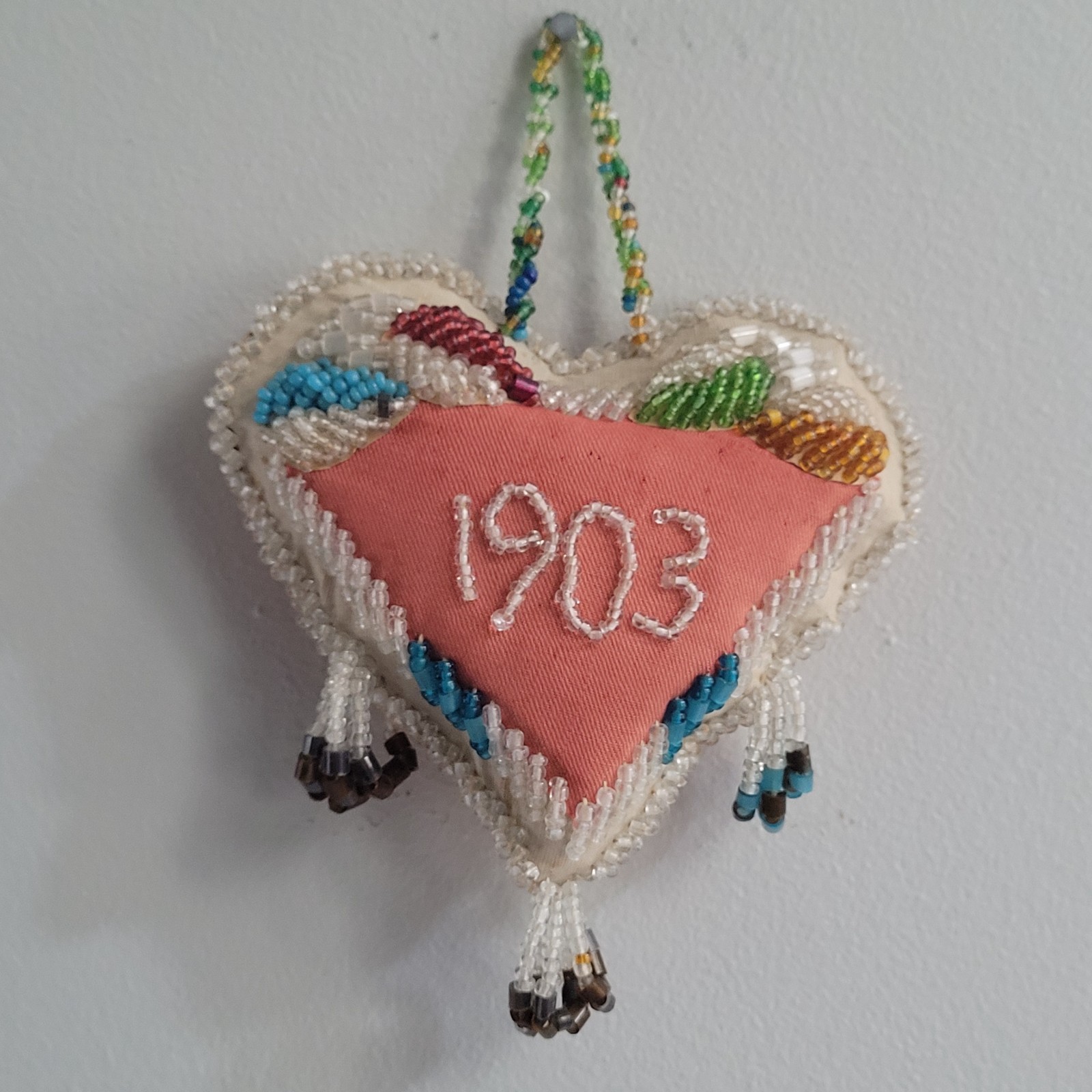 Antique 1903 Native American Beaded Heart Shaped Pillow Iroquis 5.5\