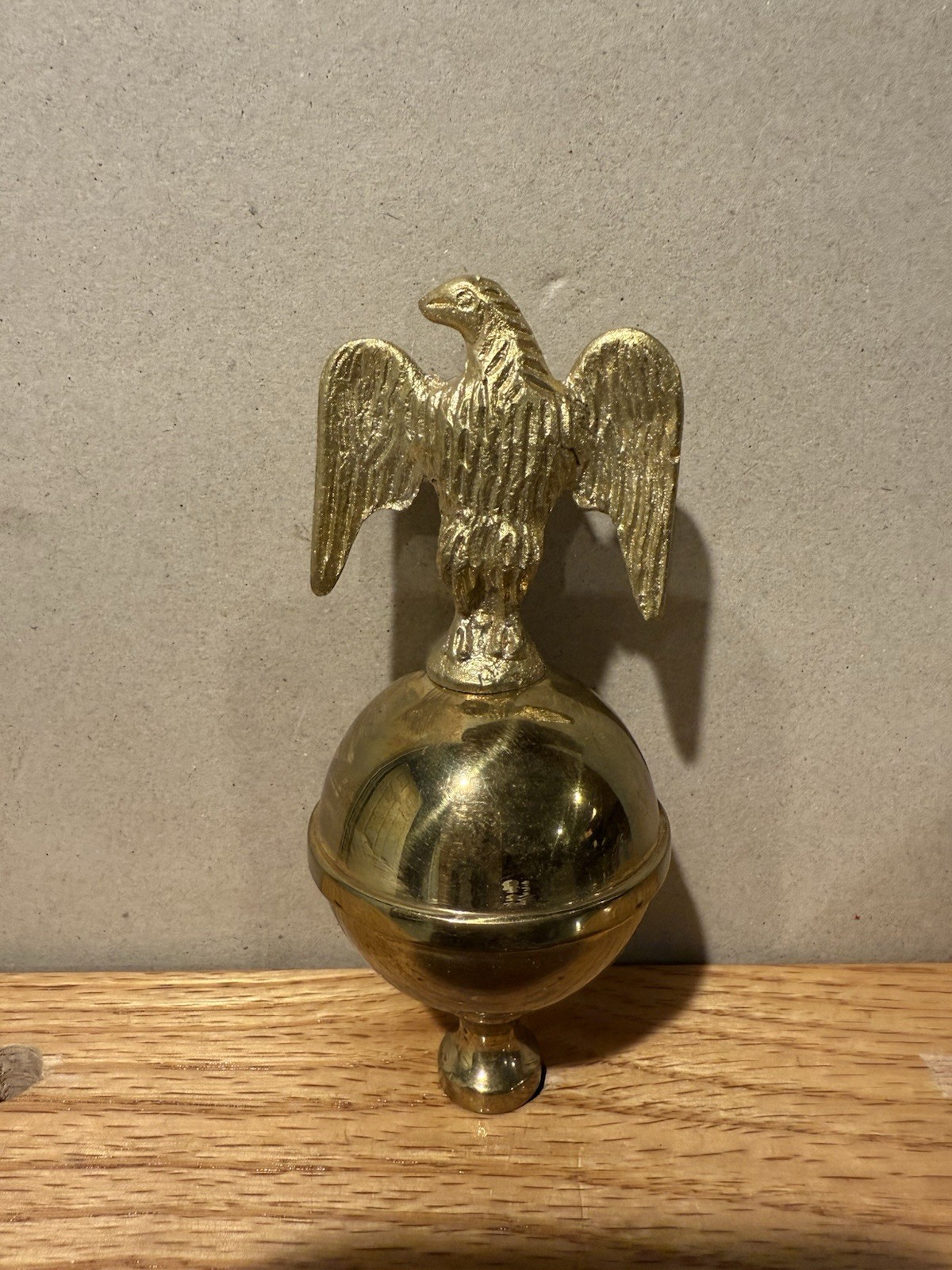 ANTIQUE/VINTAGE GRANDFATHER/WALL CLOCK EAGLE BRASS TOP FINIAL