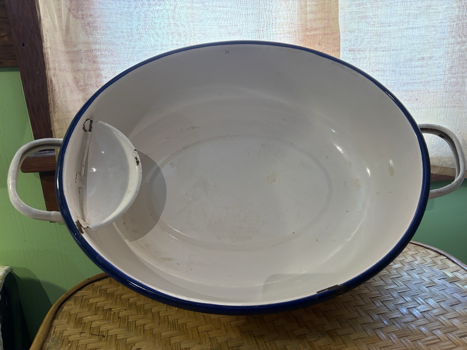 Antique Enamel Wash Basin with Scrub Brush Or Soap Holder