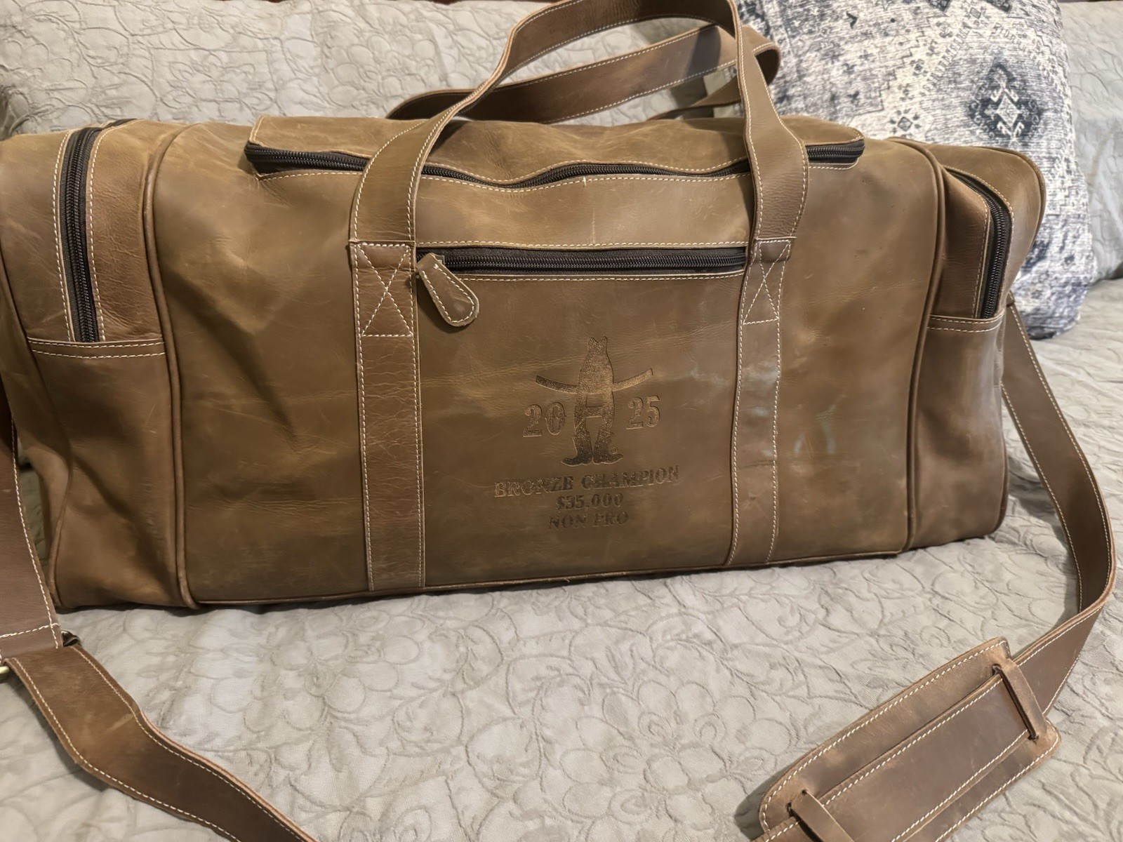 HOUSTON LIVESTOCK & RODEO  2025 BRONZE  CHAMPION  WINNER DUFFLE BAG