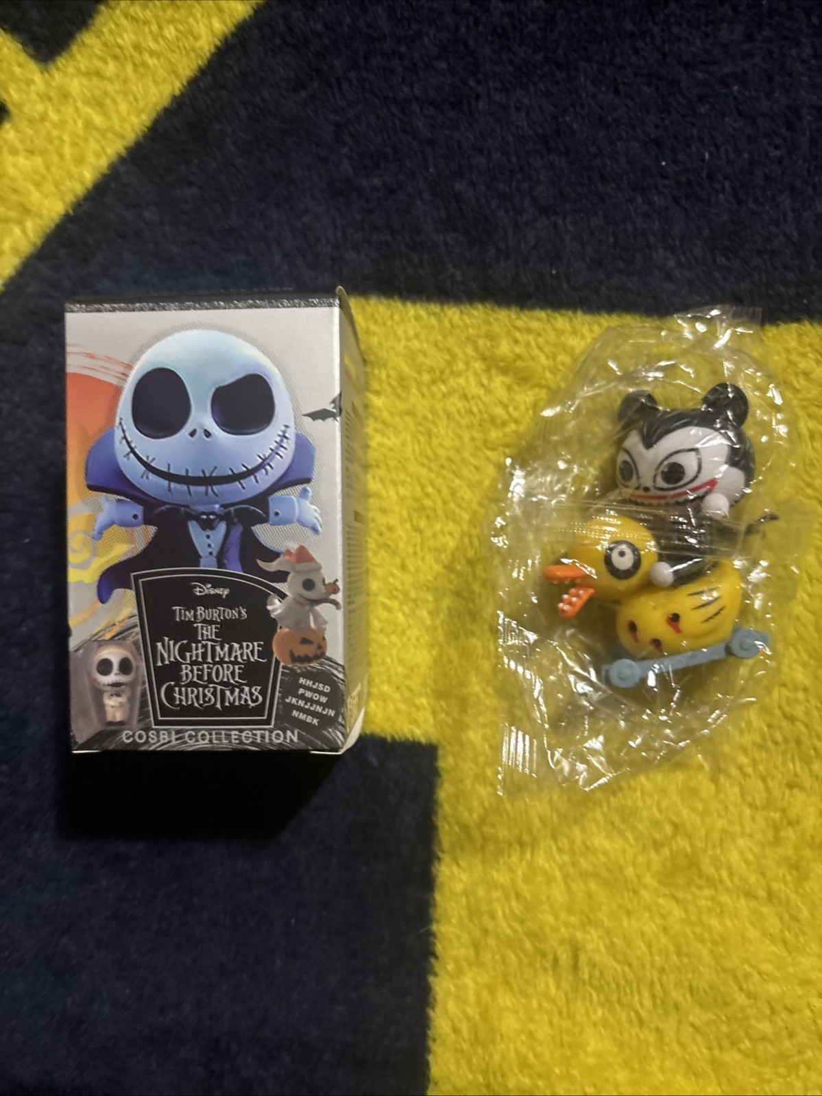 Hot Toys Cosbi Collection Disney Nightmare Before Christmas Scary Teddt & Undead