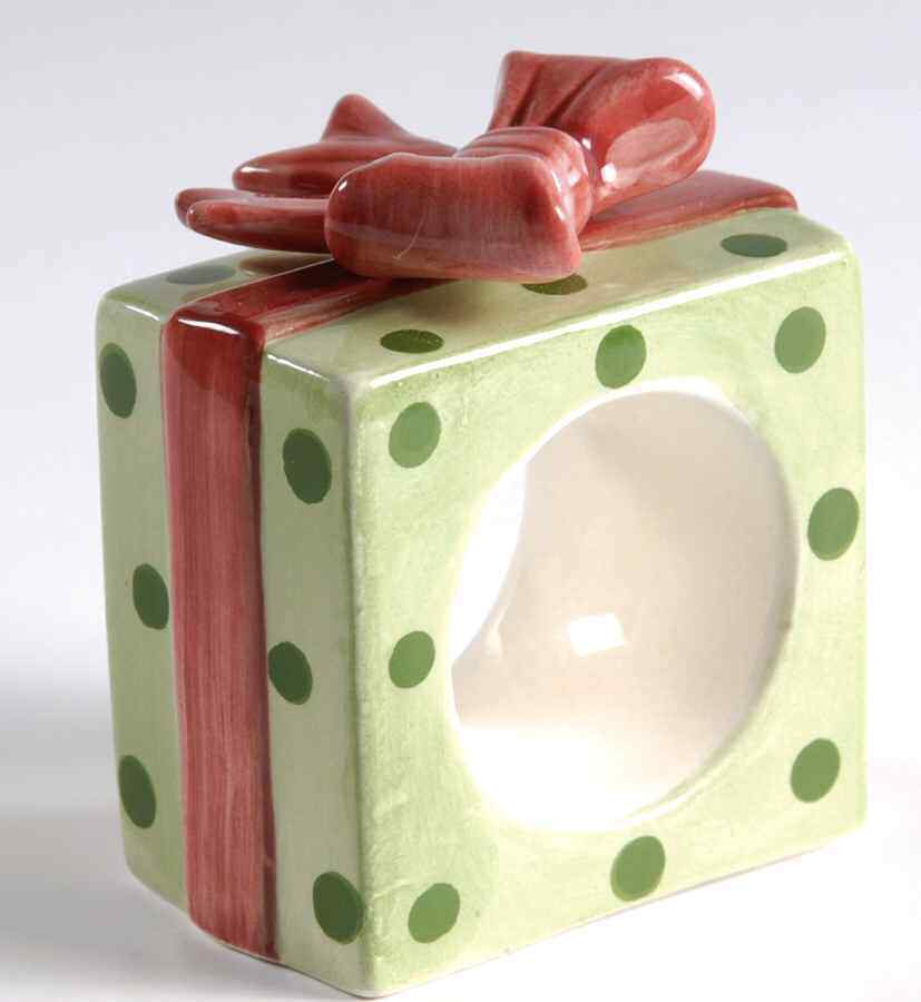Spode Christmas Tree-Green Trim Figural Napkin Ring 7031392