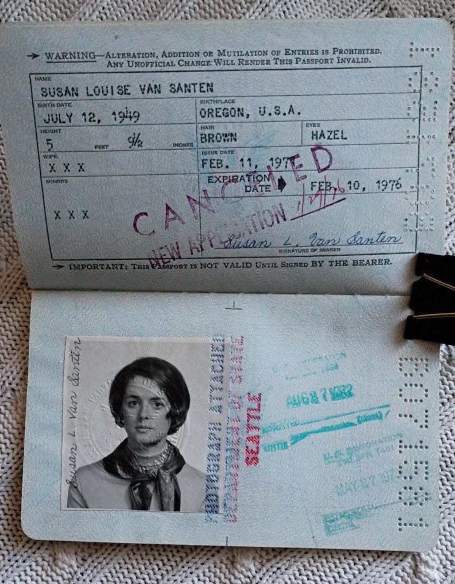 VINTAGE PASSPORT USA 1971 VISAS INK STAMPS