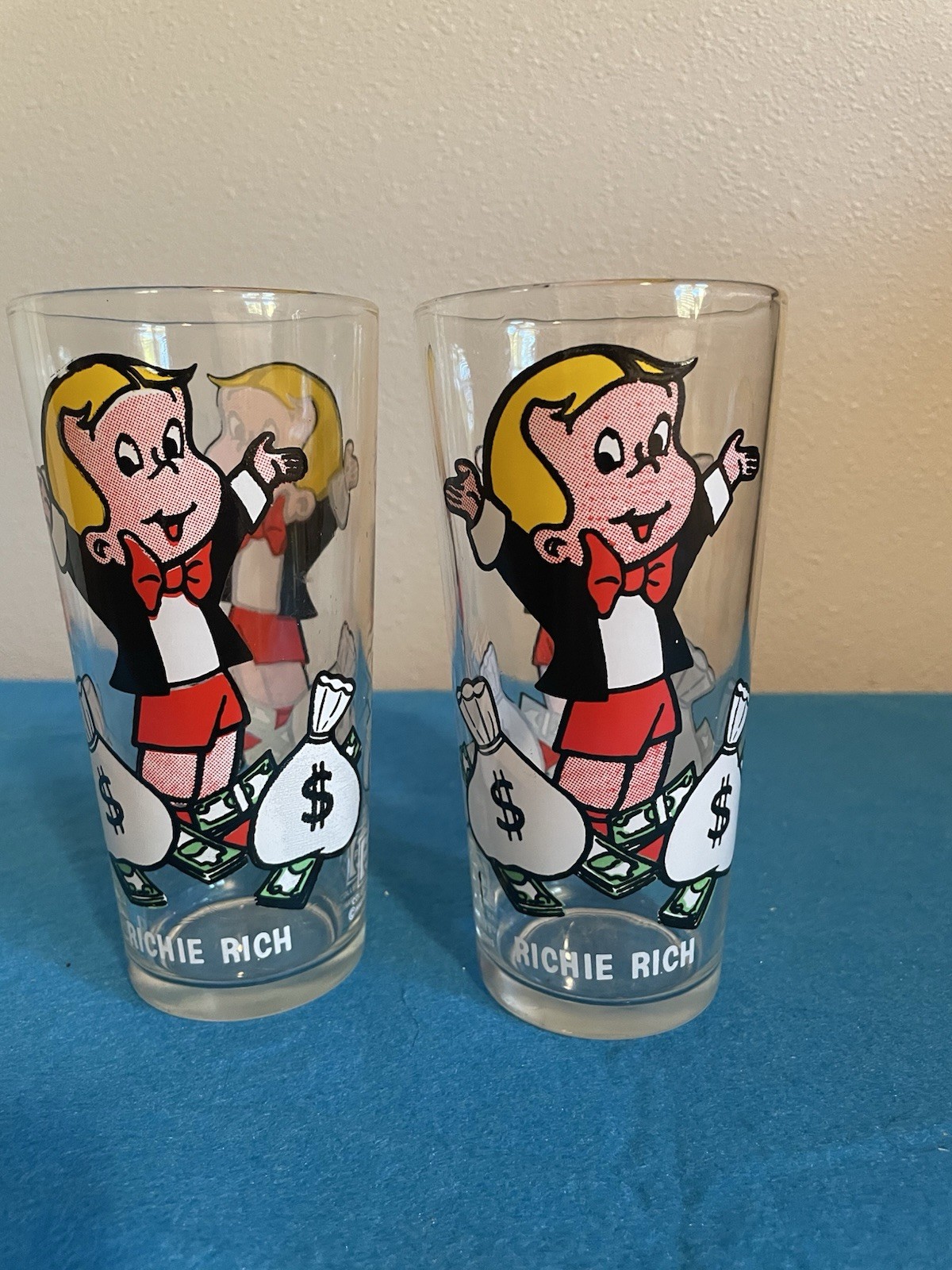 Vintage 1970S Richie Rich Pepsi Collector Series Pair
