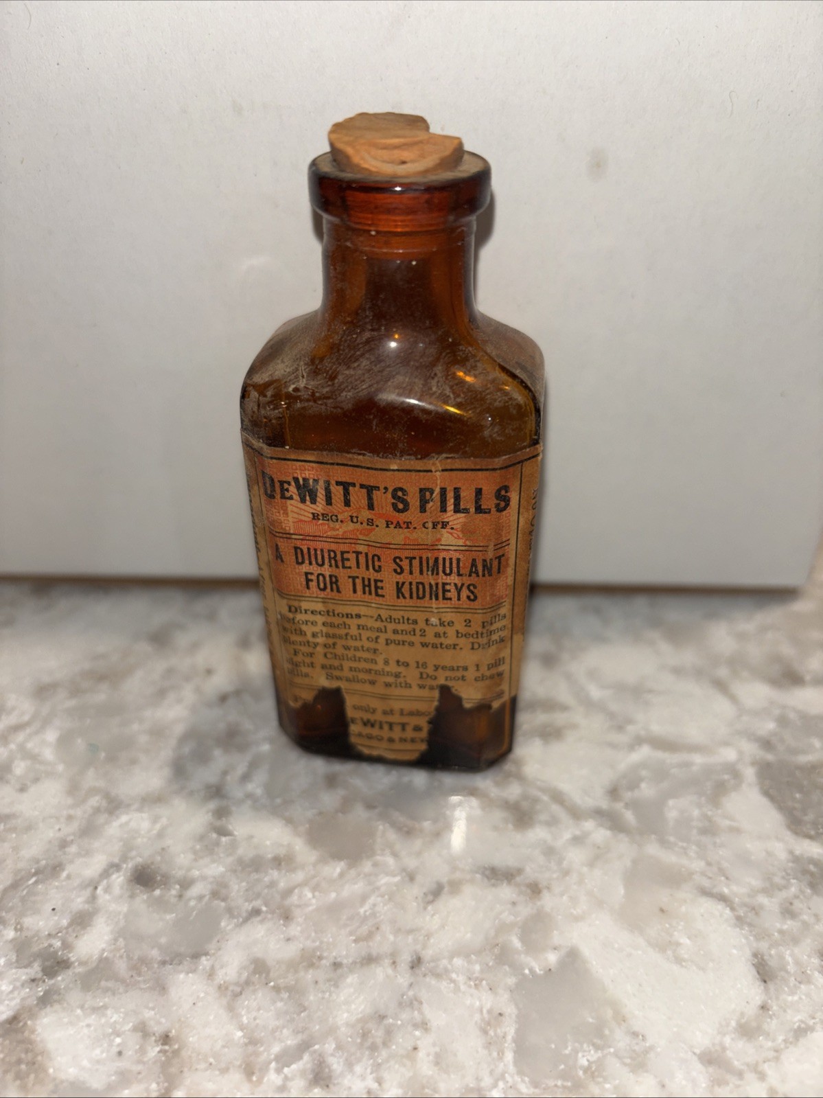 Vintage Bottle Dewitts Pills Diuretic Stimulant For The Kidneys