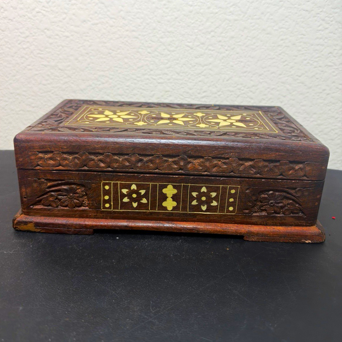 Vintage Carved Wooden Inlaid Trinket/Jewelry Box Hinged Lid Red Lined Interior Vintage Carved Wooden Inlaid Trinket/Jewelry Box Hinged Lid Red Lined Interior