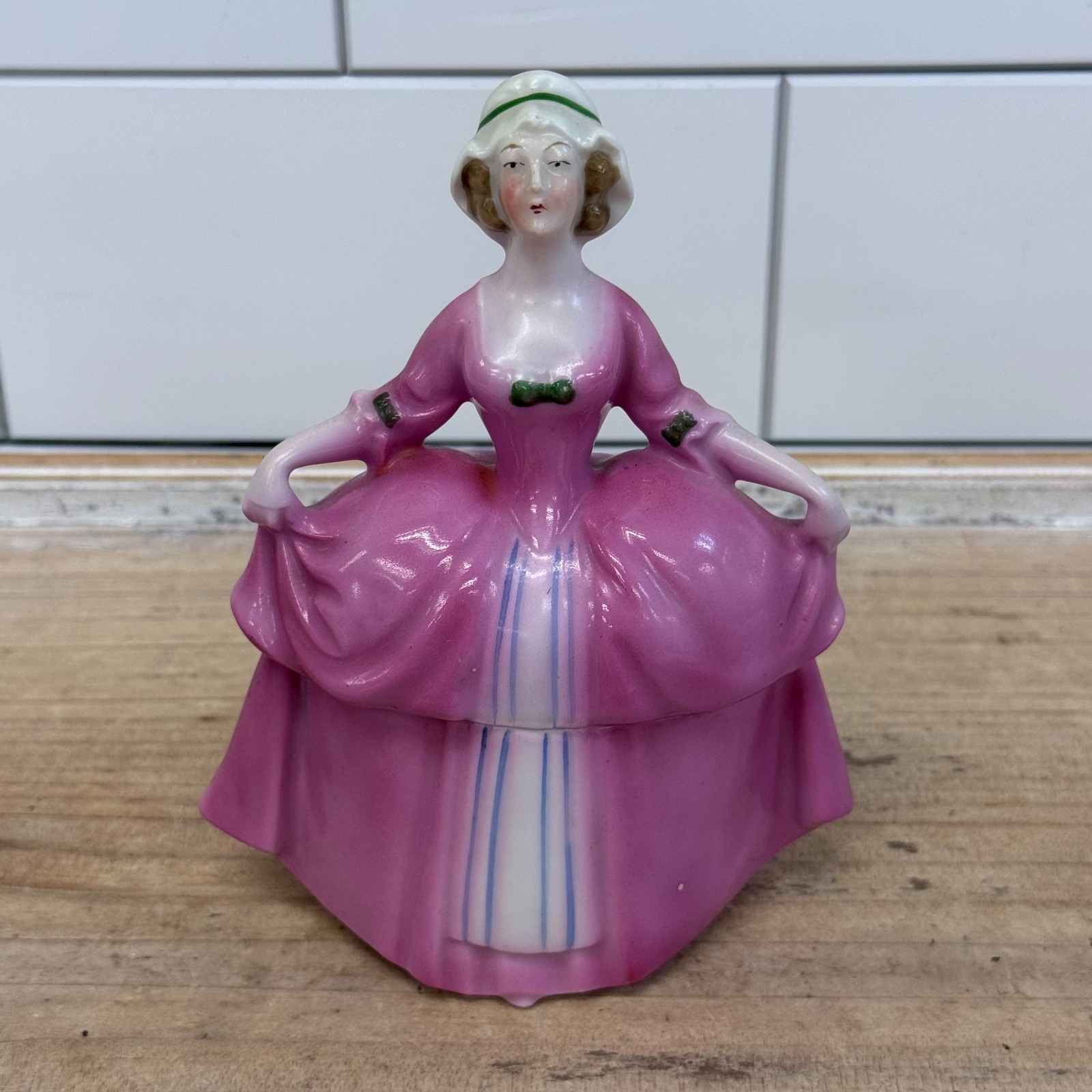 Antique Powder Box Porcelain Trinket box 1920s E&R Madame Pompadour Dresser Doll