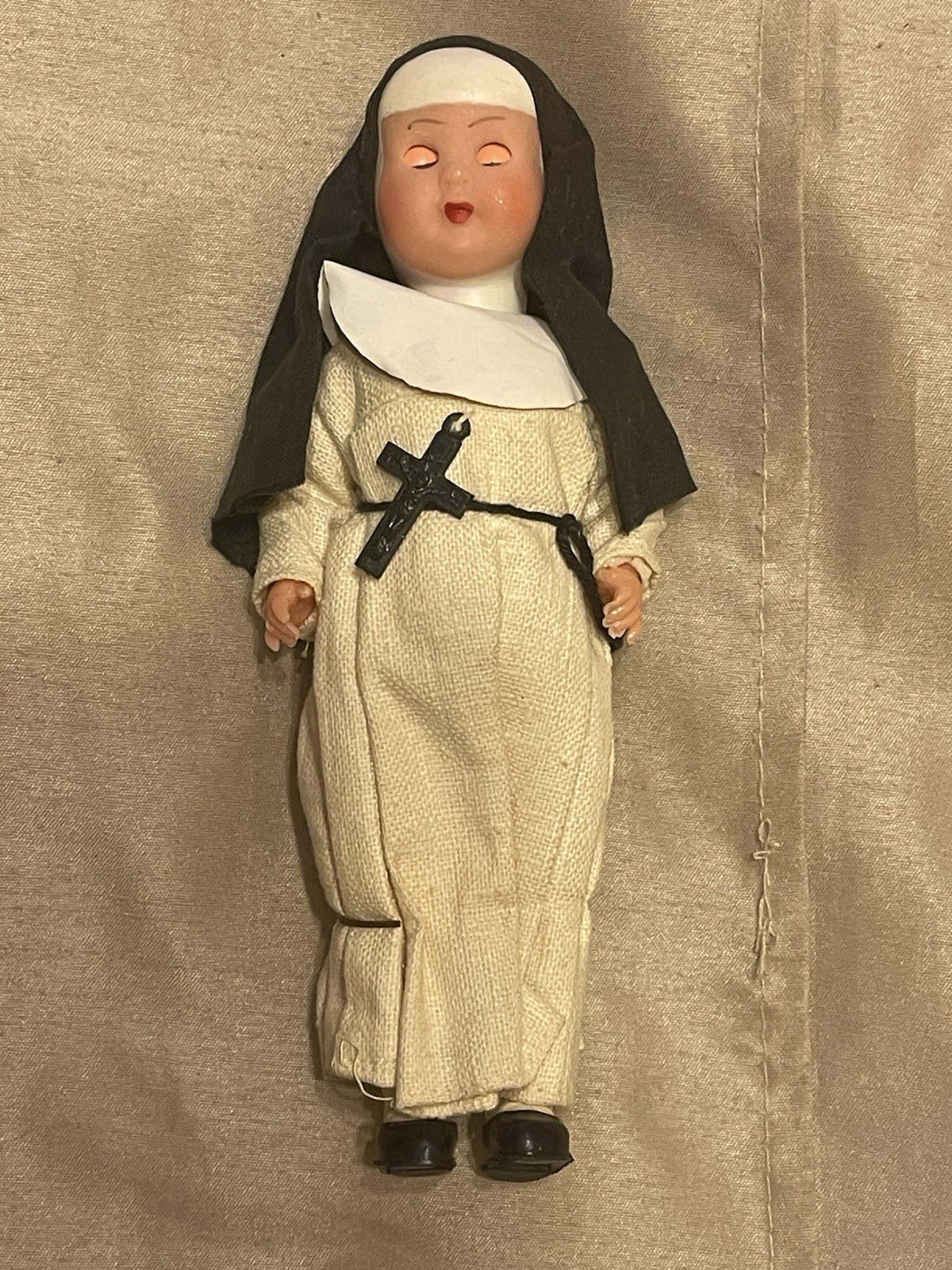 Vintage 1950s Nun Doll 6” With Blinking Eyes