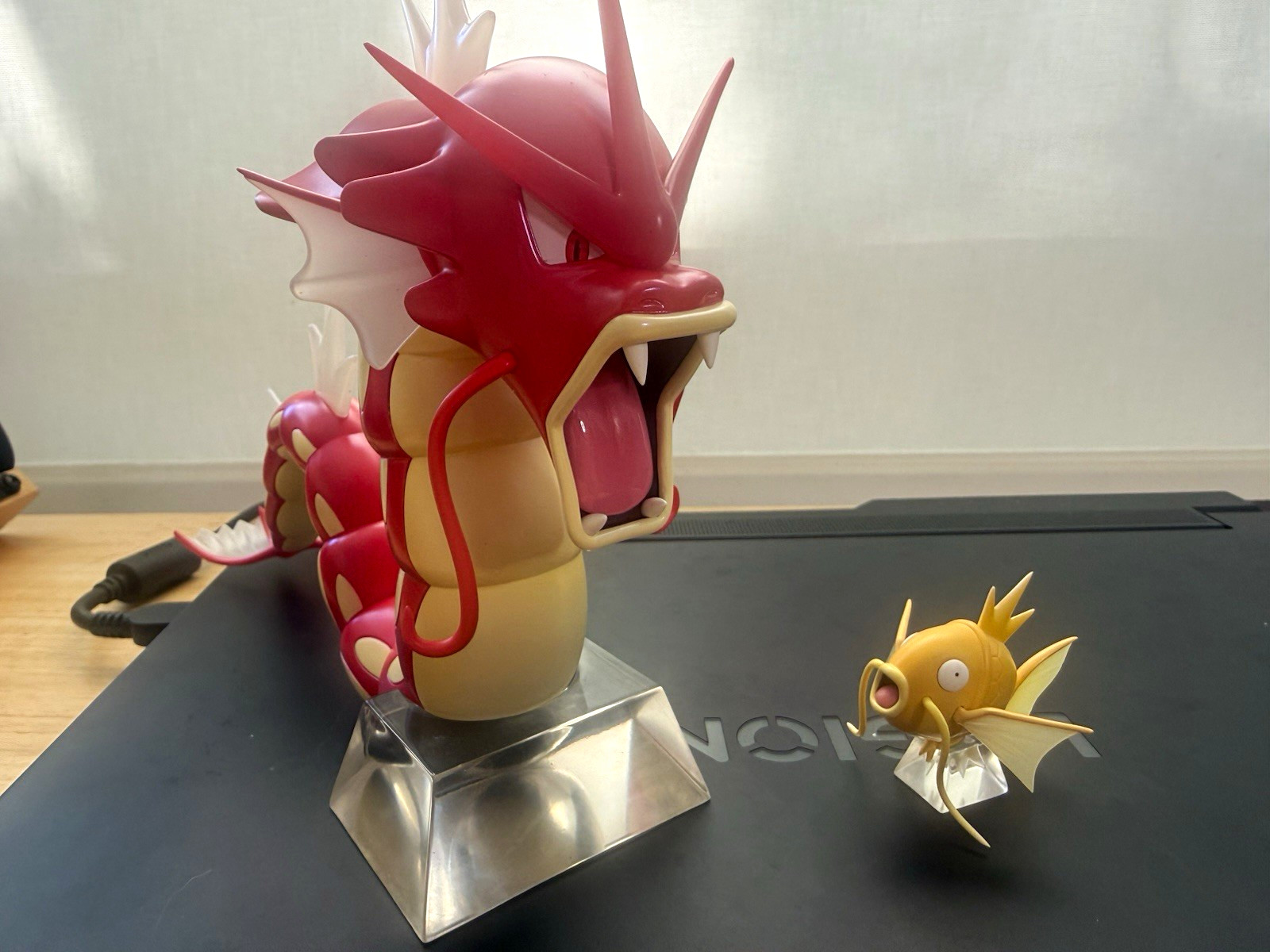 US SELLER Pokemon Scale World 1/20 Gyarados & Magikarp Shiny Resin Statute Kanto