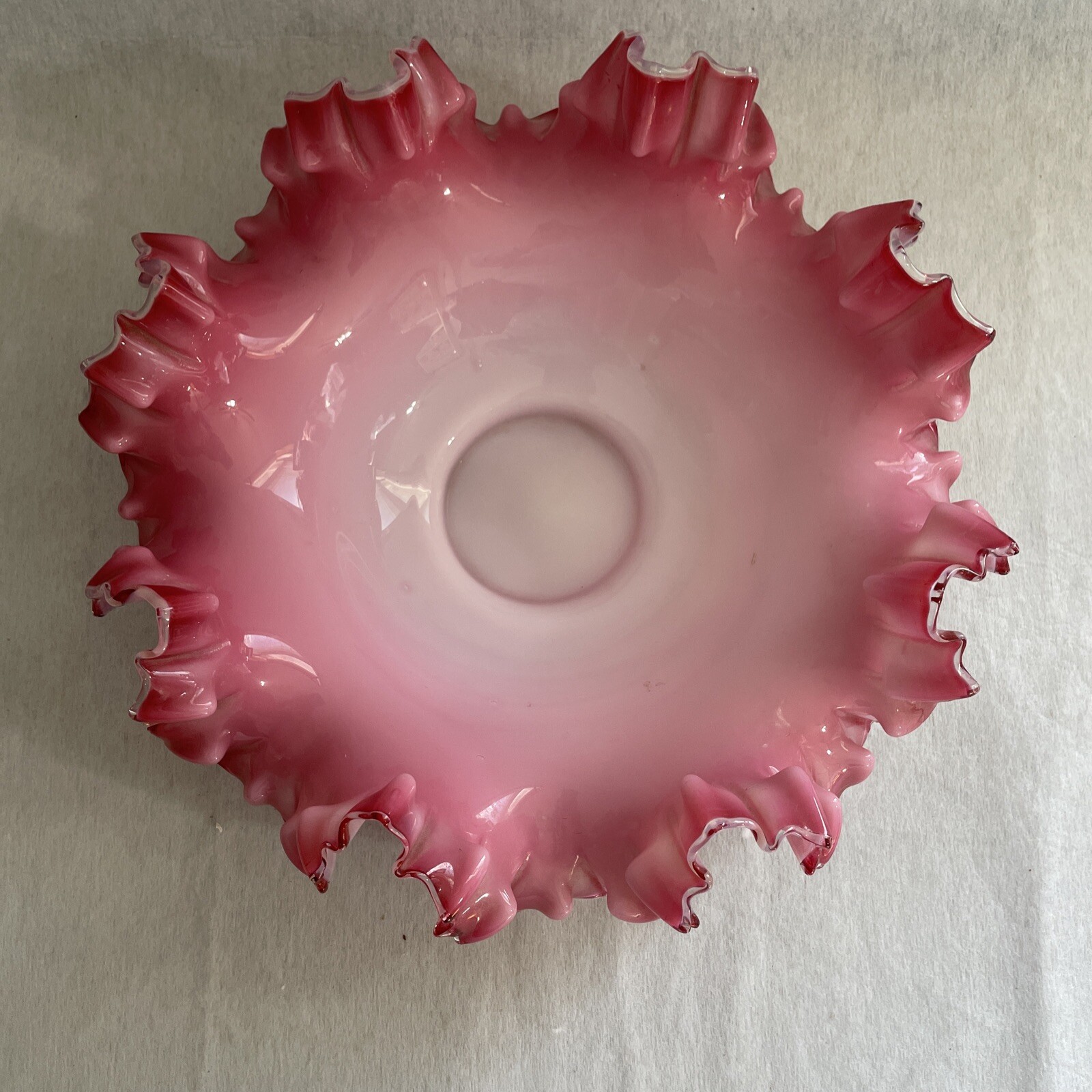 VICTORIAN PEACH BLOW ART GLASS HAND BLOWN RUFFLED RIM Brides Bowl